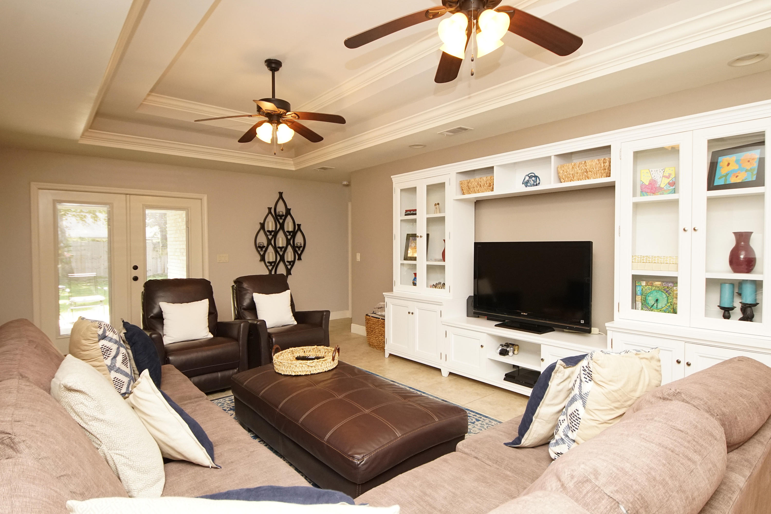 VALPARAISO PINECREST 6 - Residential Lease