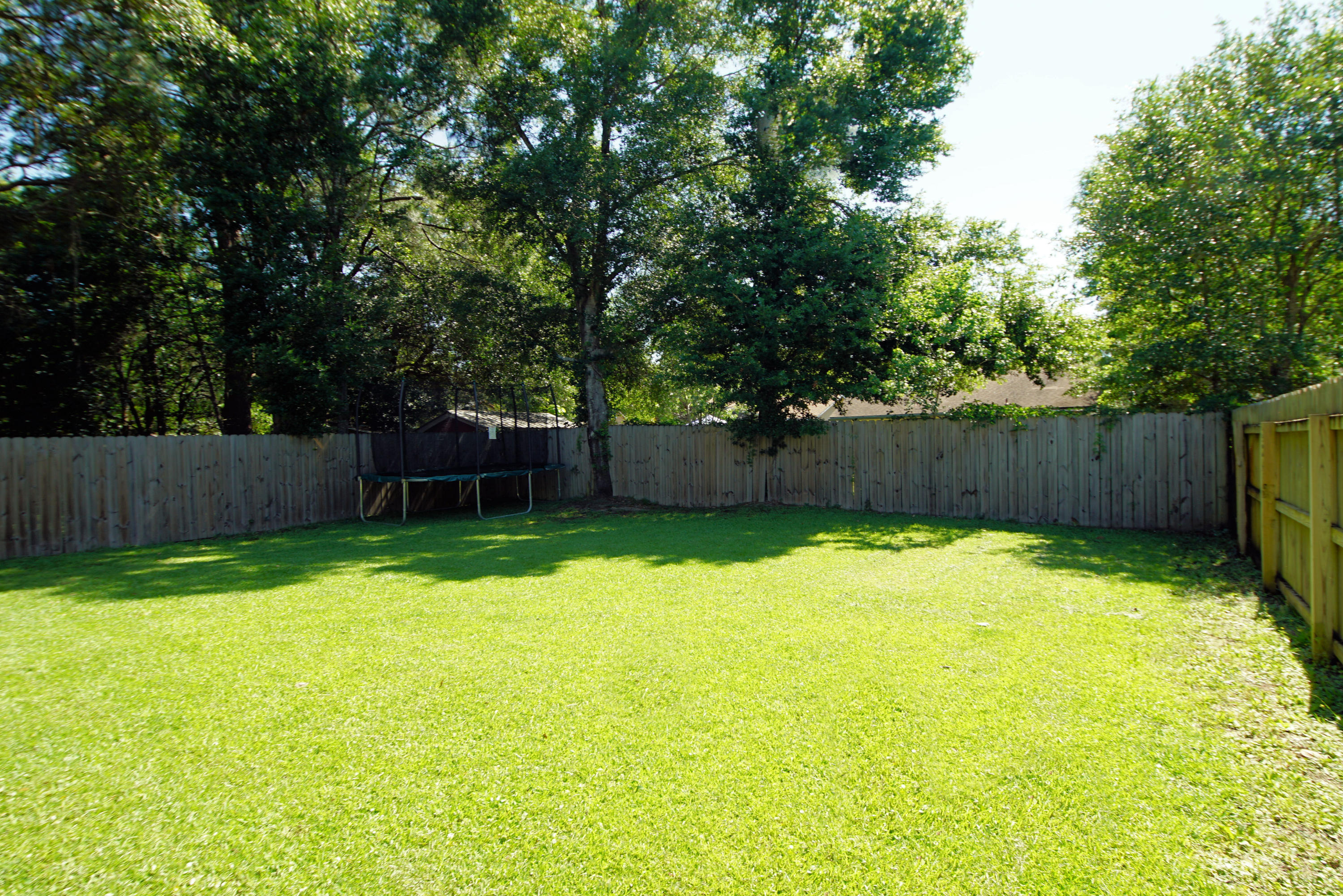 VALPARAISO PINECREST 6 - Residential Lease