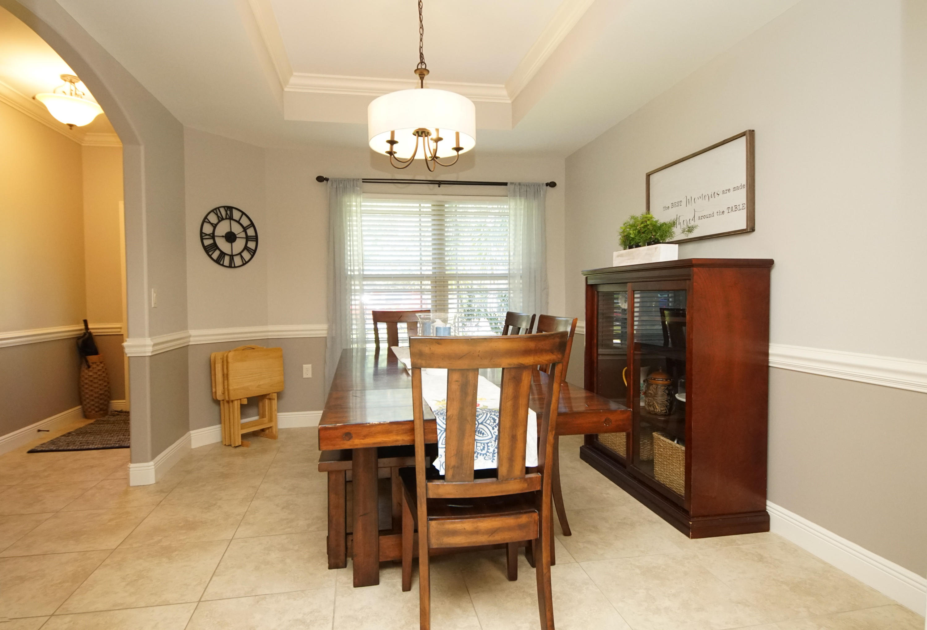 VALPARAISO PINECREST 6 - Residential Lease