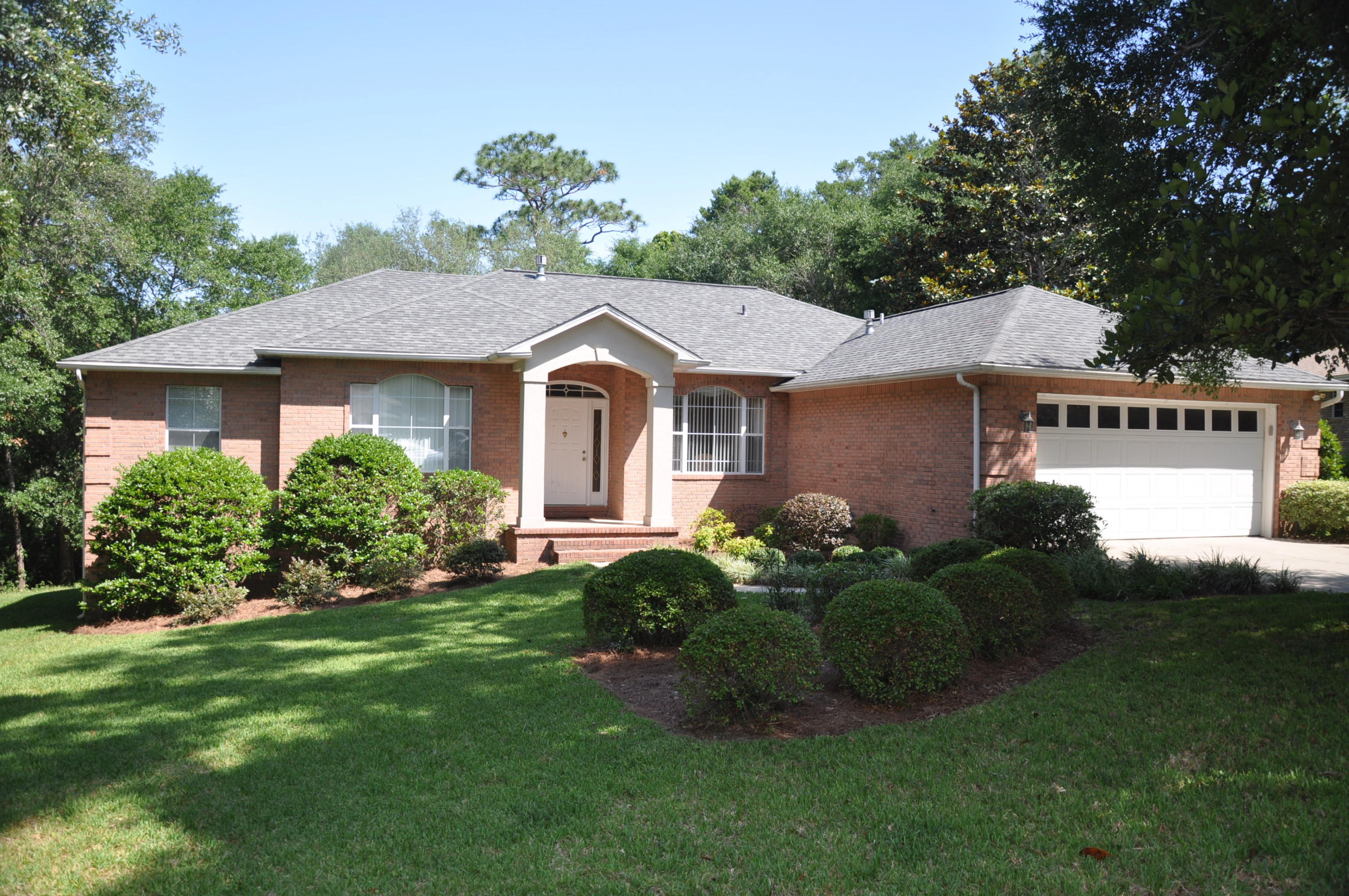 ROCKY BAYOU COUNTRY CLUB ESTATES # 8 - Residential