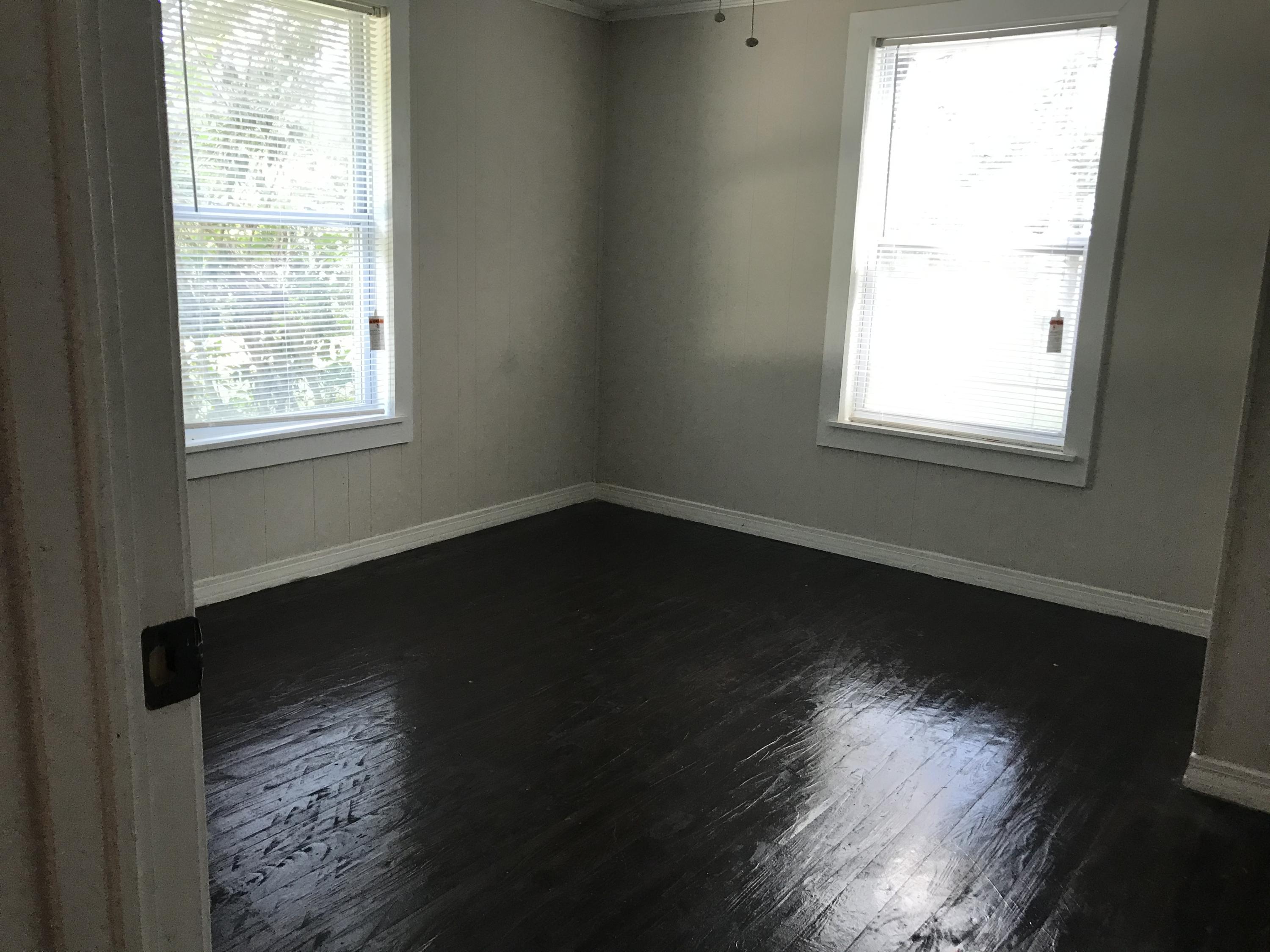 METES & BOUNDS - Residential Lease