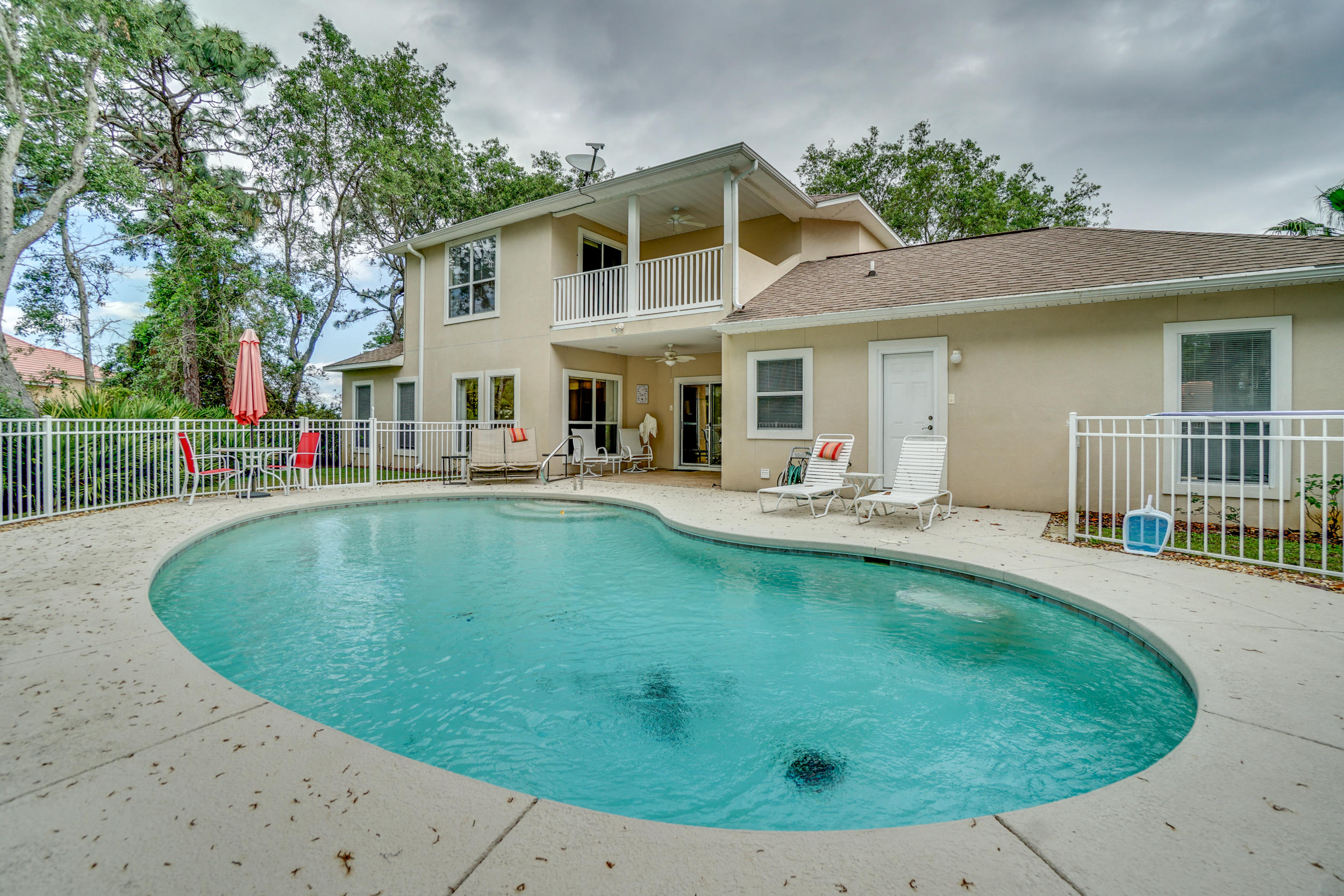 EMERALD BAY WEST - Residential