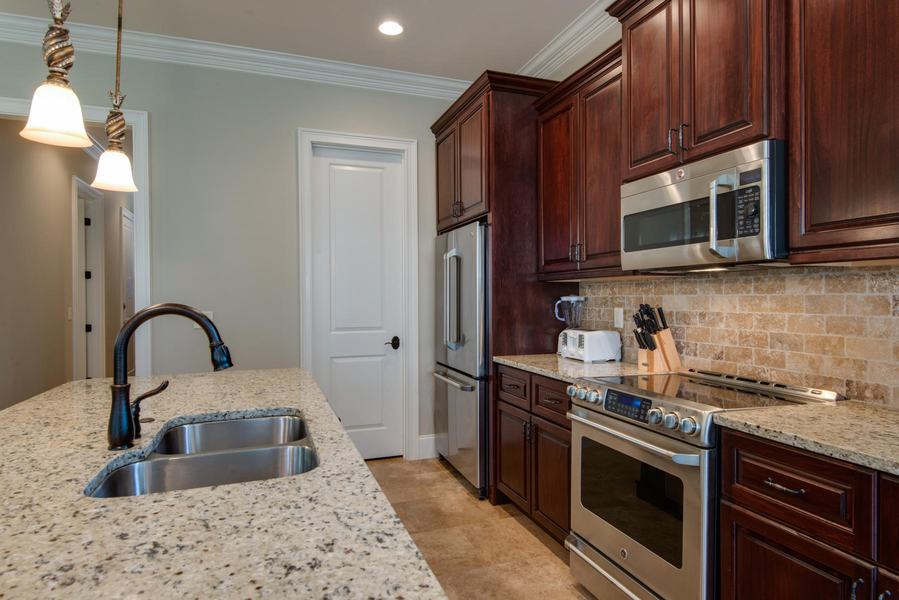 Villa Lago - Residential Lease