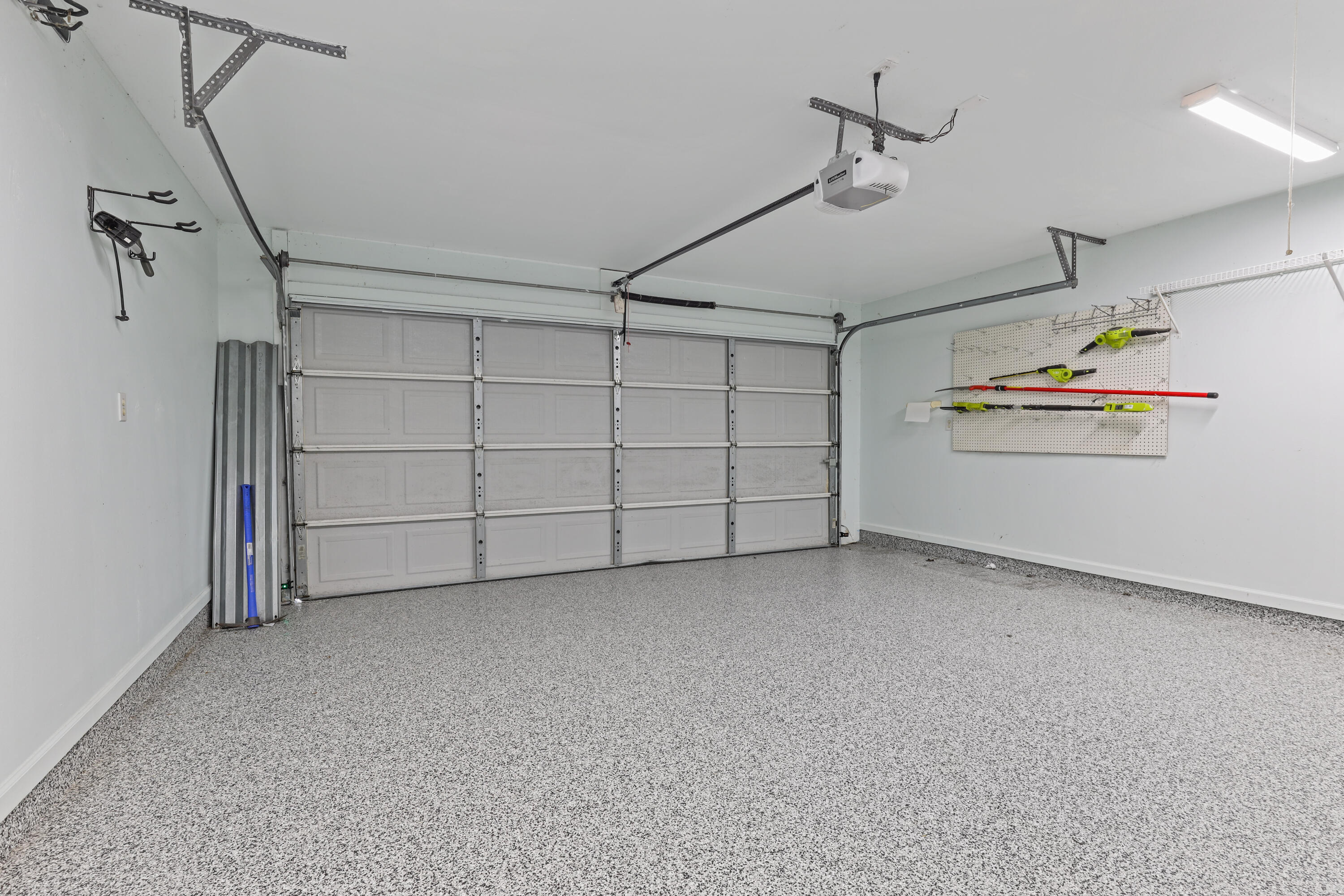 OLDE FLORIDA LAKES PH II - Residential Lease