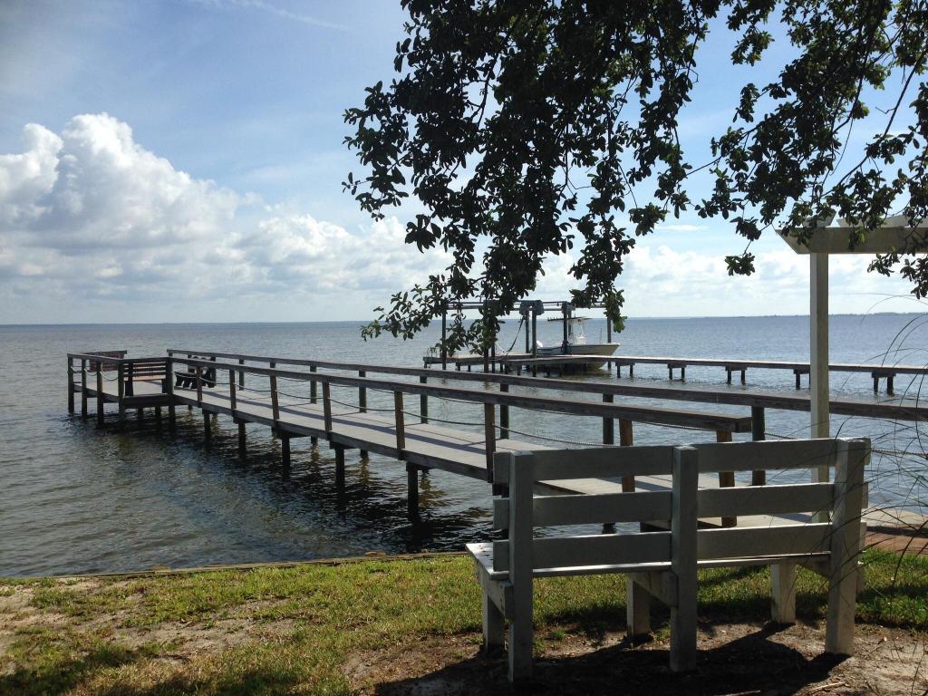PELICAN BAY S/D - Land