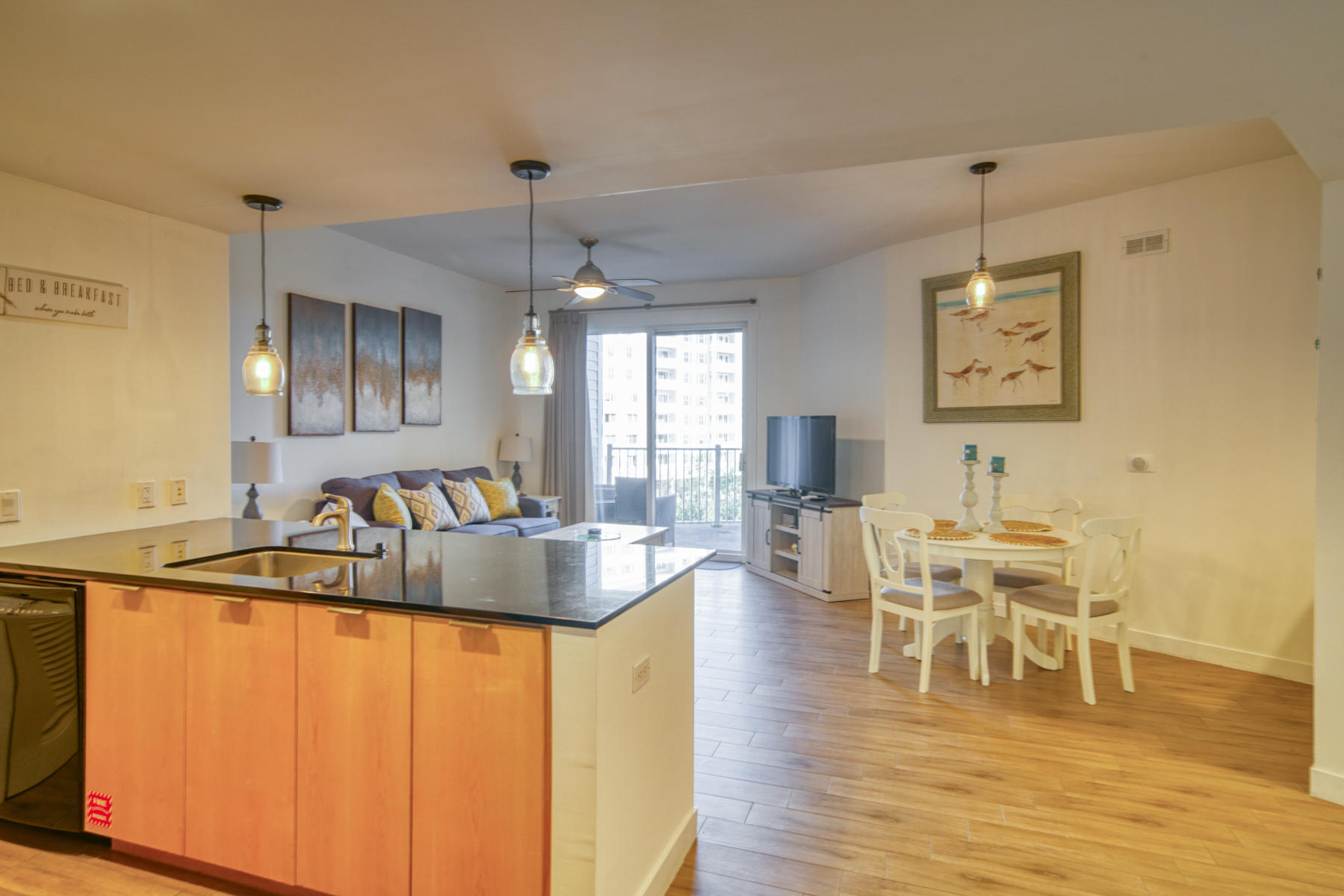 BAHIA CONDO - Residential
