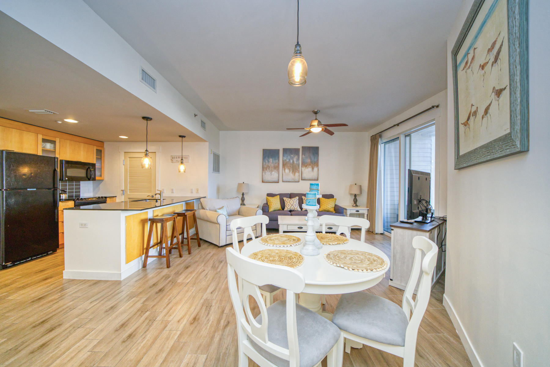 BAHIA CONDO - Residential