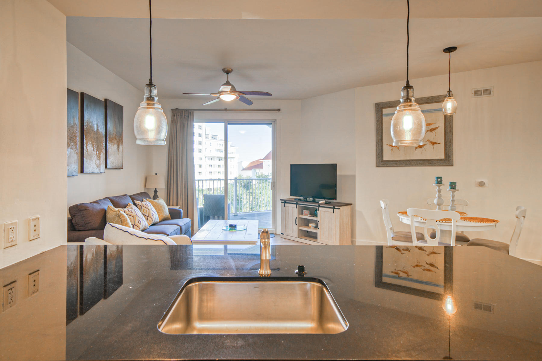 BAHIA CONDO - Residential