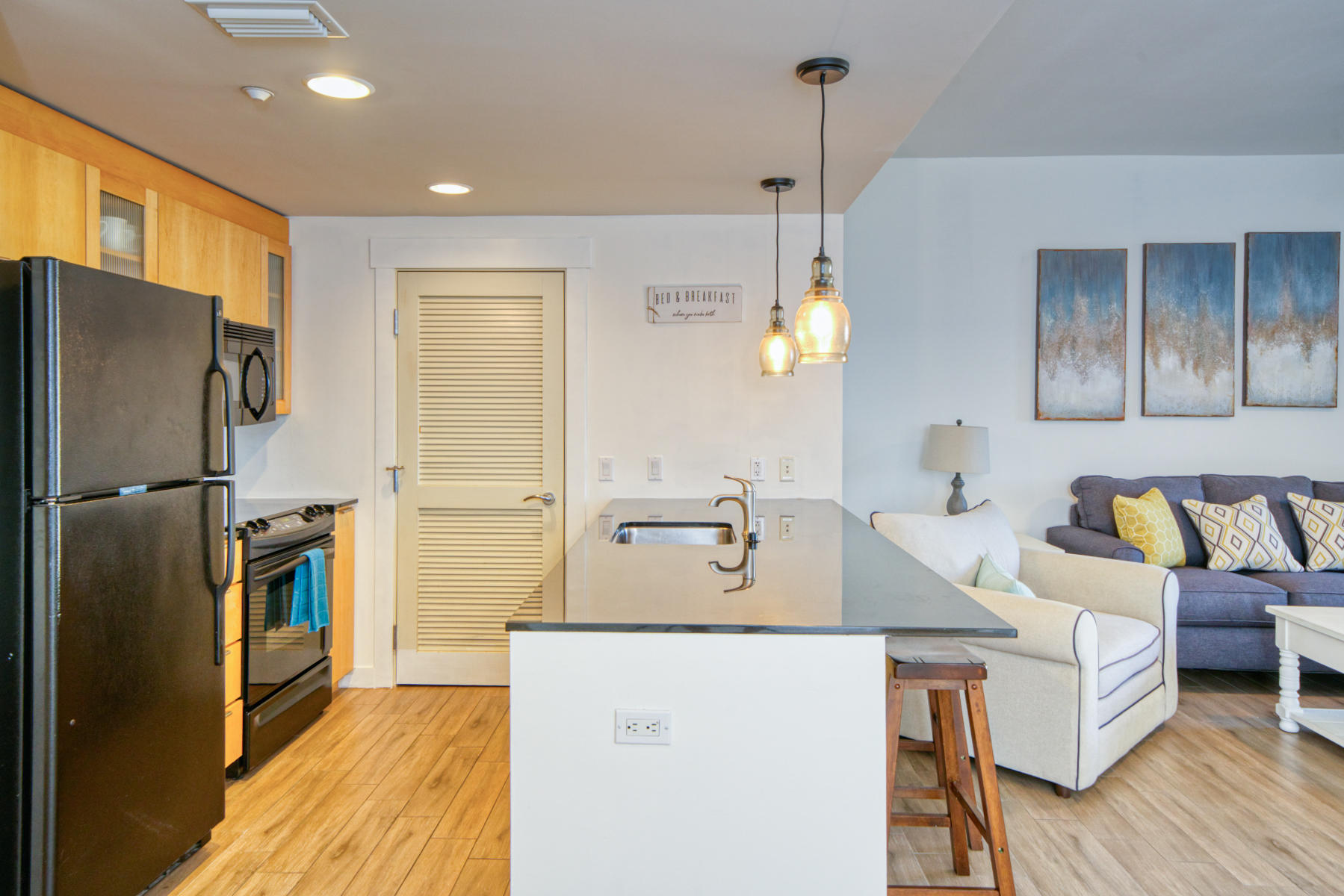 BAHIA CONDO - Residential