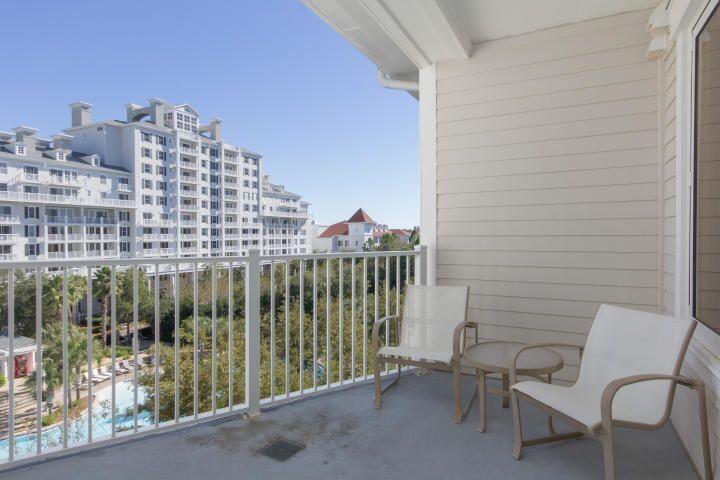 BAHIA CONDO - Residential