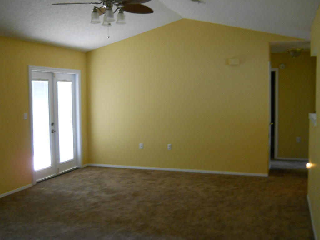 NORTHVIEW ESTATES 4TH ADDN - Residential Lease