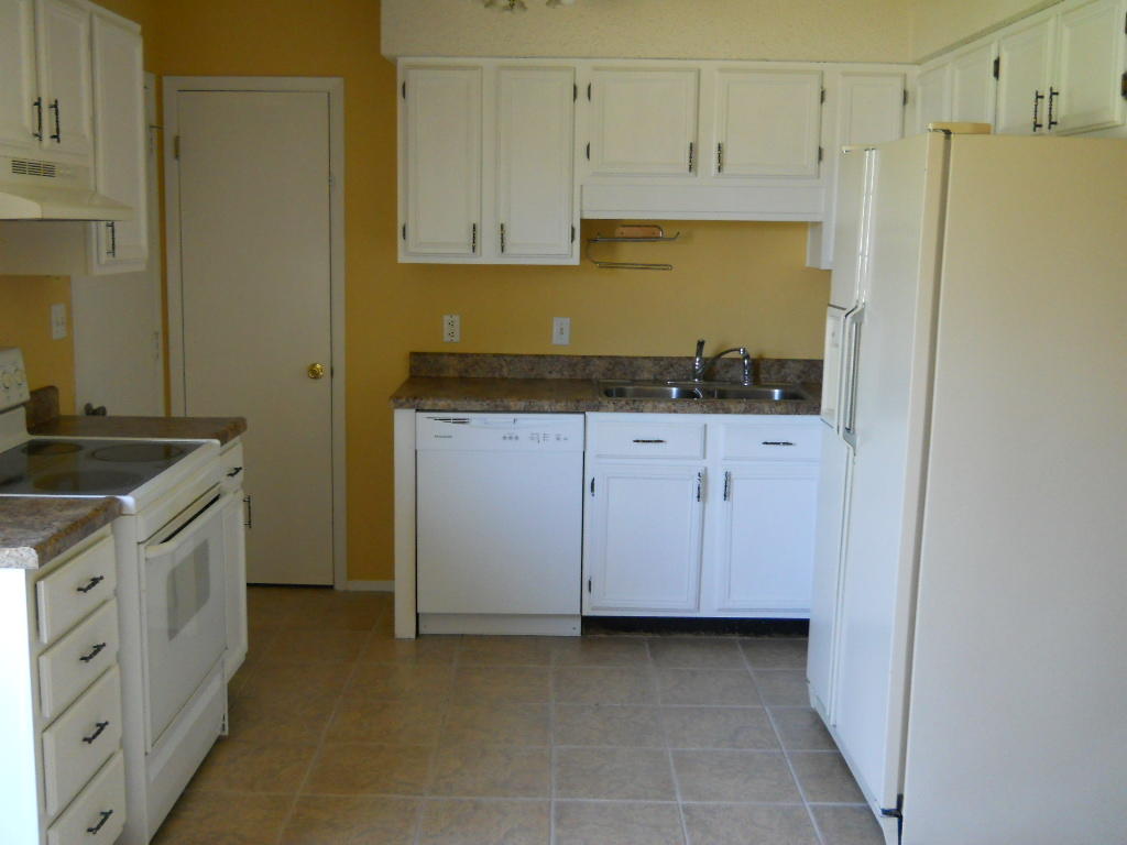 NORTHVIEW ESTATES 4TH ADDN - Residential Lease