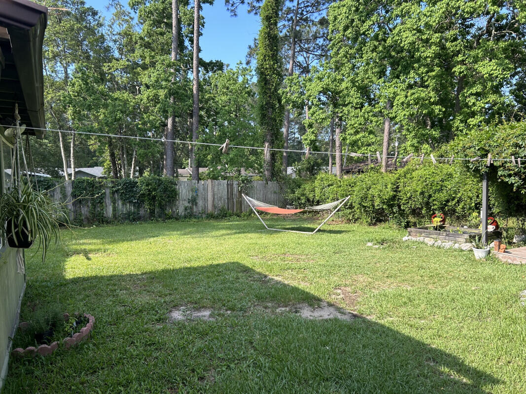 PINE MEADOWS - Residential