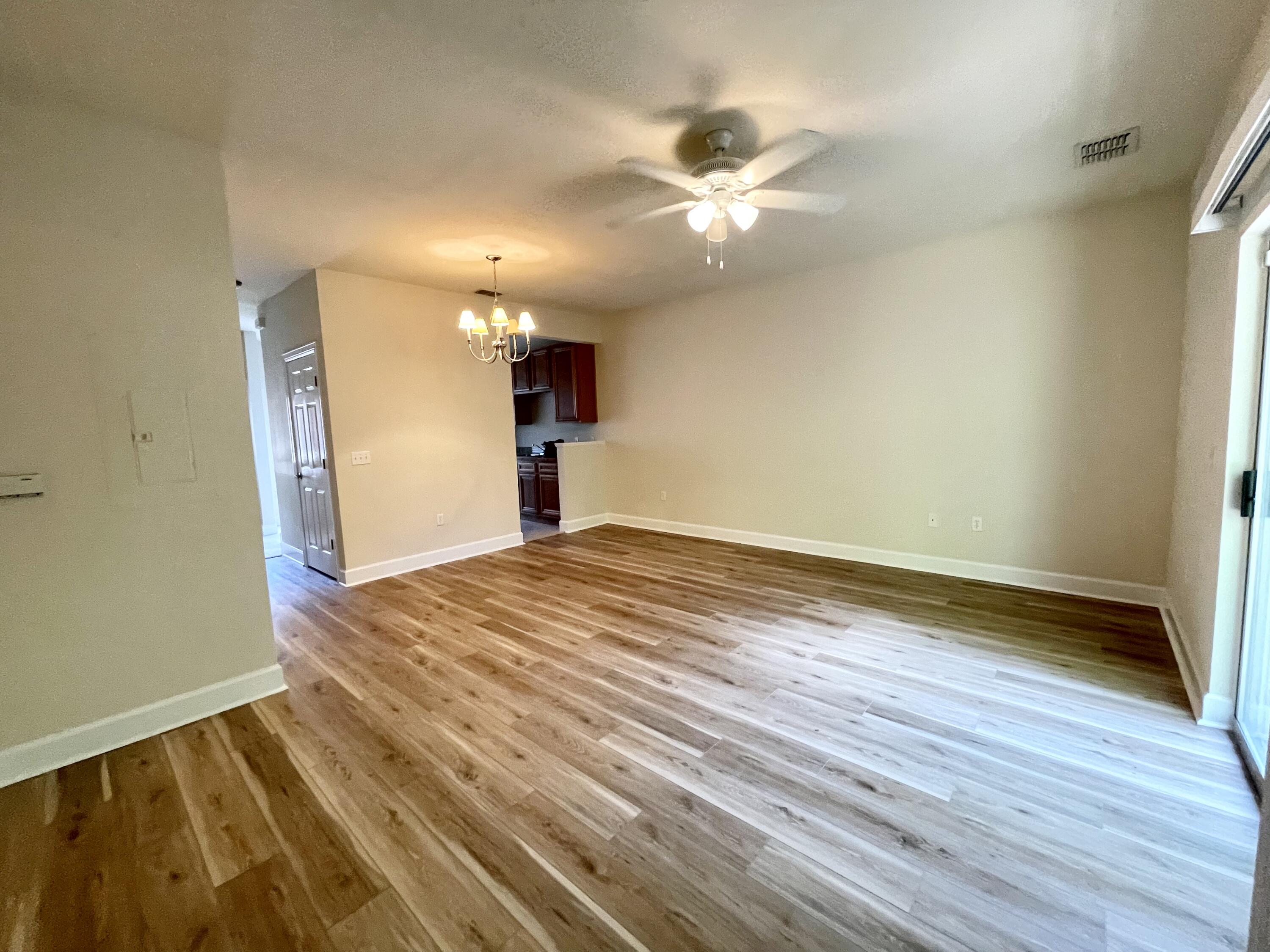 PALMS OF FREEPORT - Residential Lease