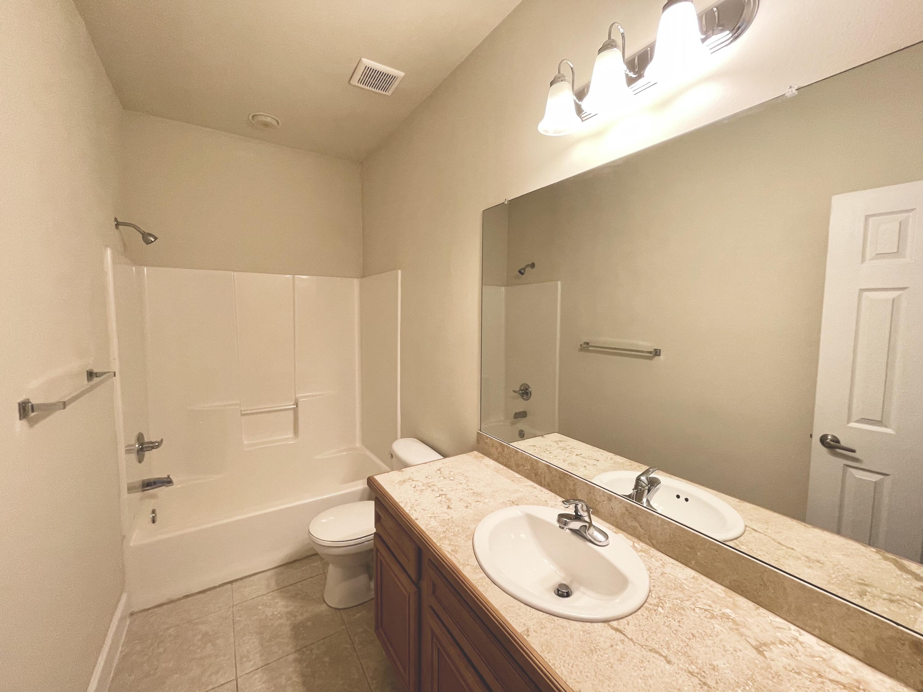 PALMS OF FREEPORT - Residential Lease