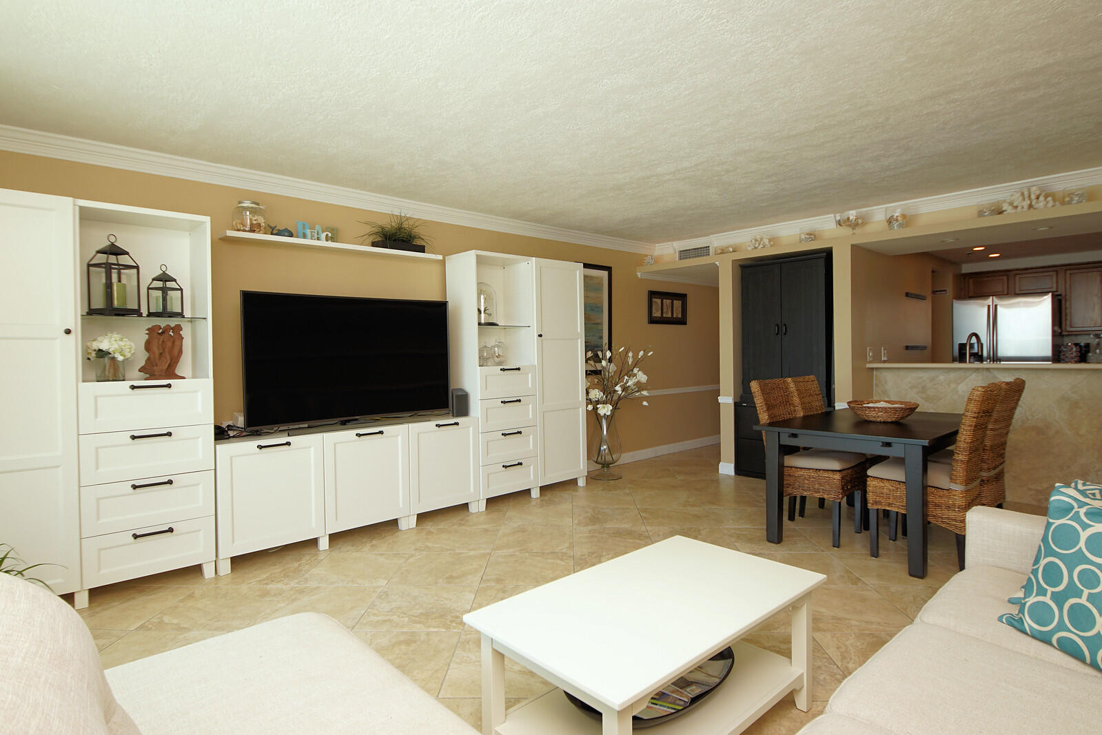 BREAKERS OF FWB PH 1 - Residential Lease