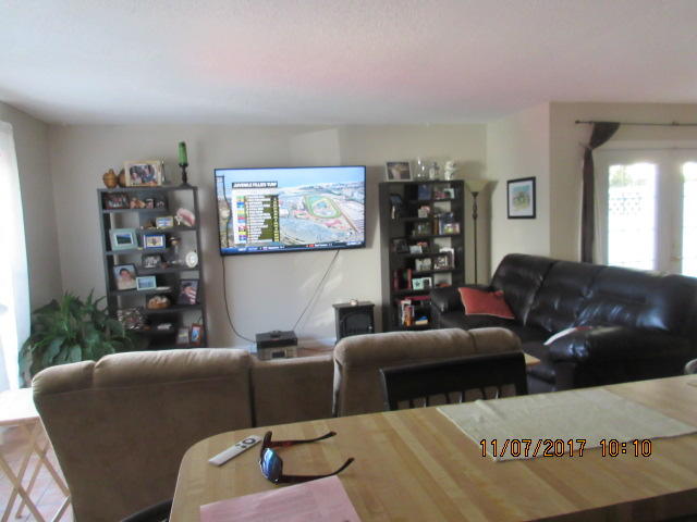 MANOR SHORES 1ST ADDN - Residential Lease