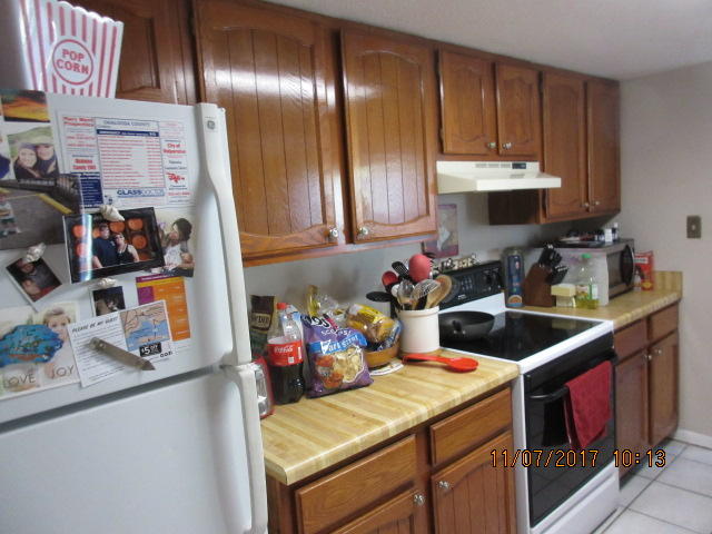 MANOR SHORES 1ST ADDN - Residential Lease