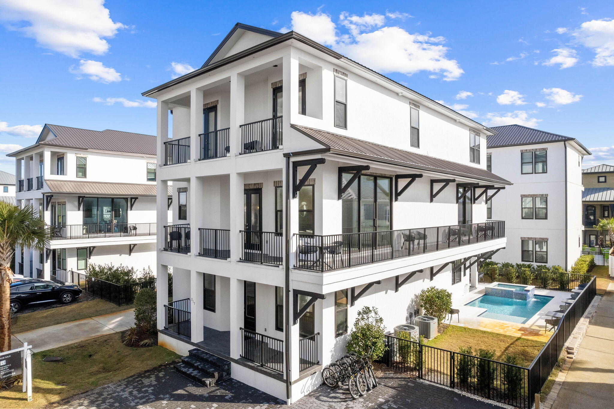 SNOW DRIFT BEACH - Residential