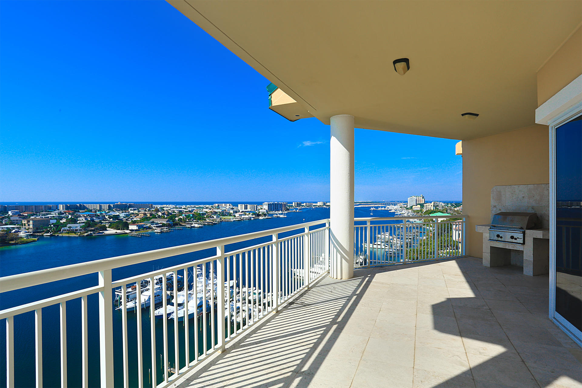 GRAND HARBOR - Residential