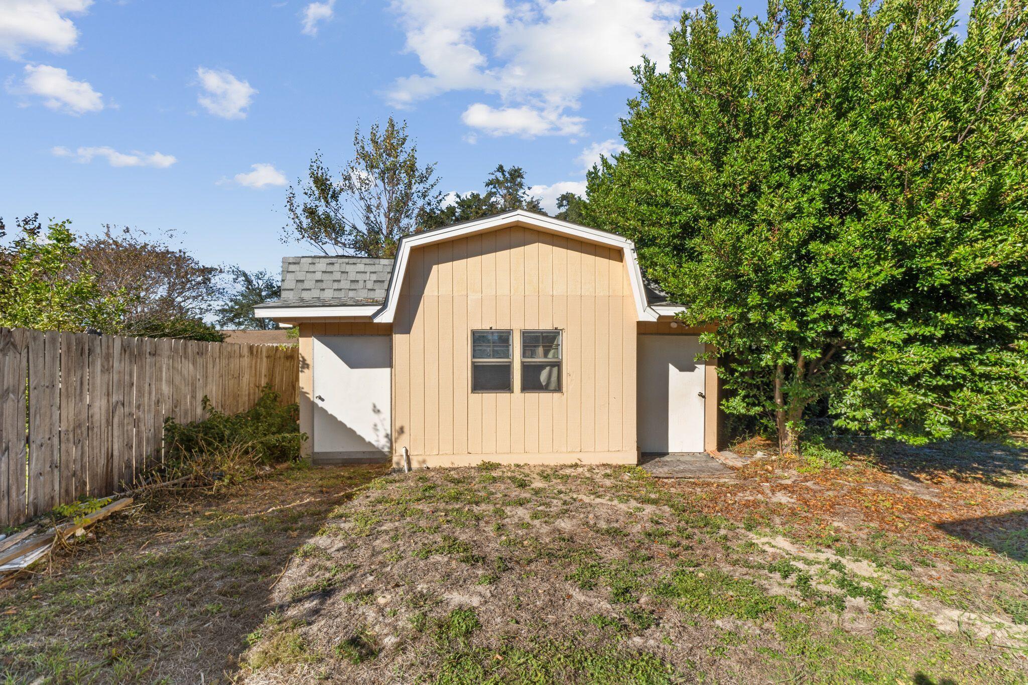 ISLAND VIEW ESTATES - Residential