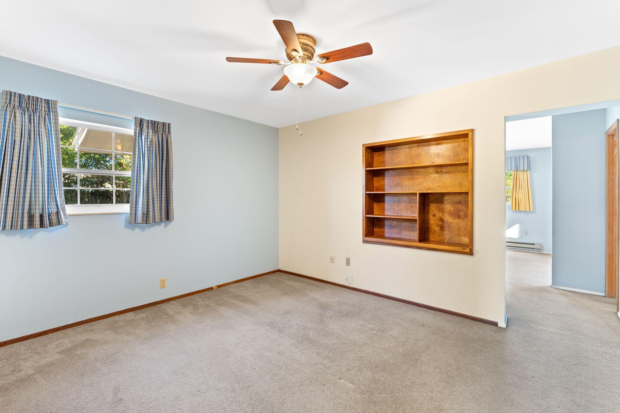 ISLAND VIEW ESTATES - Residential