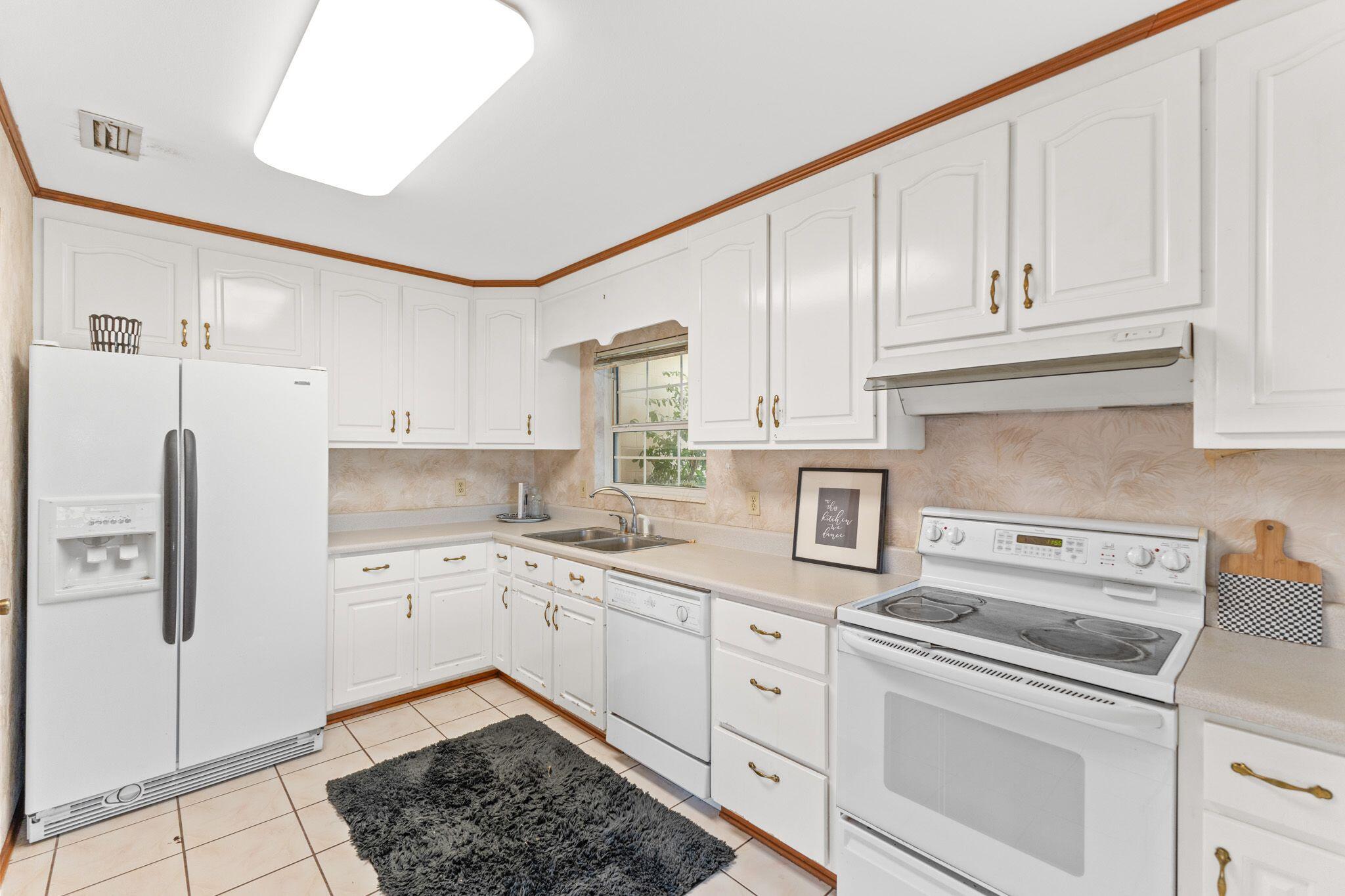 ISLAND VIEW ESTATES - Residential