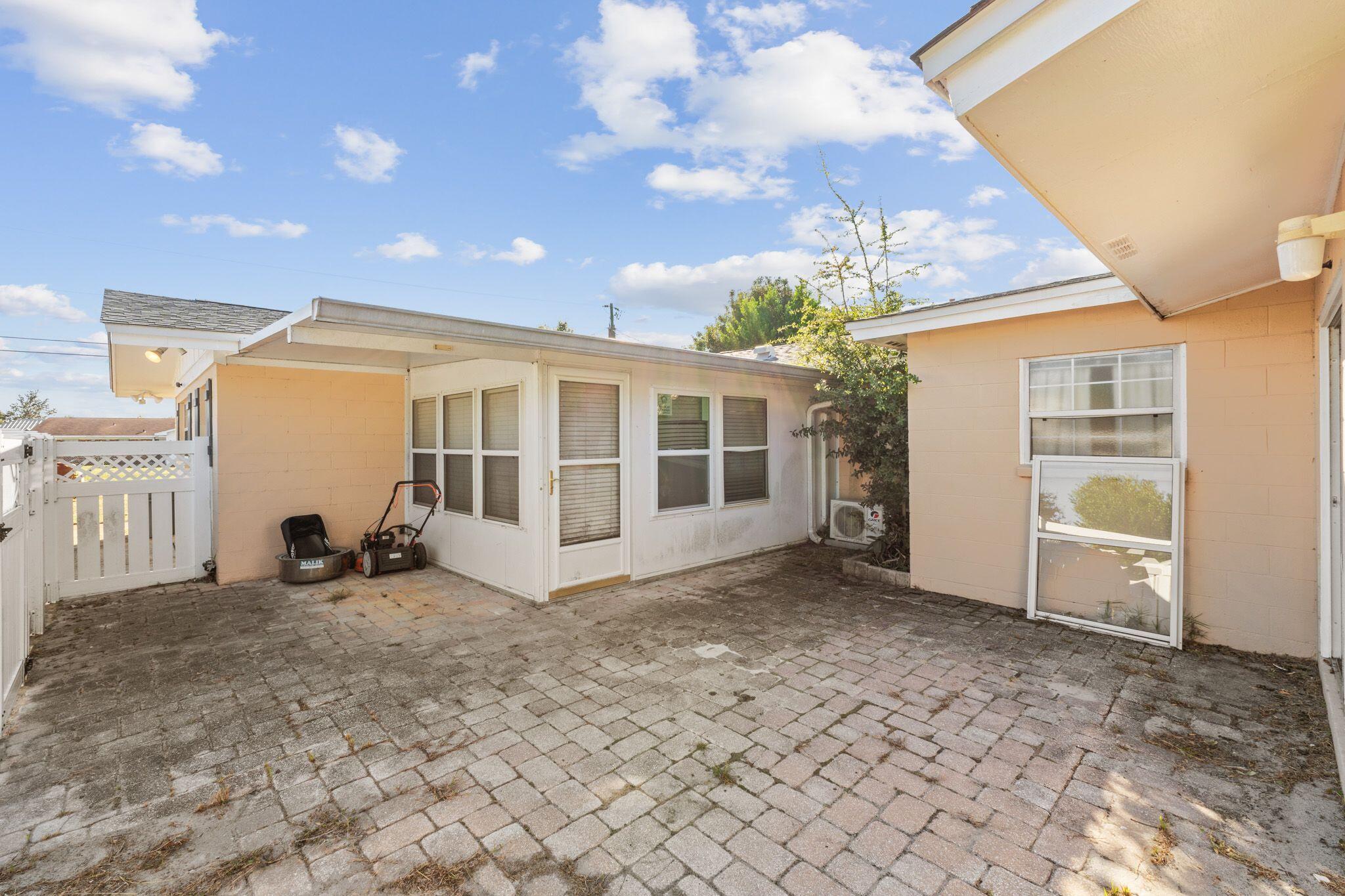ISLAND VIEW ESTATES - Residential