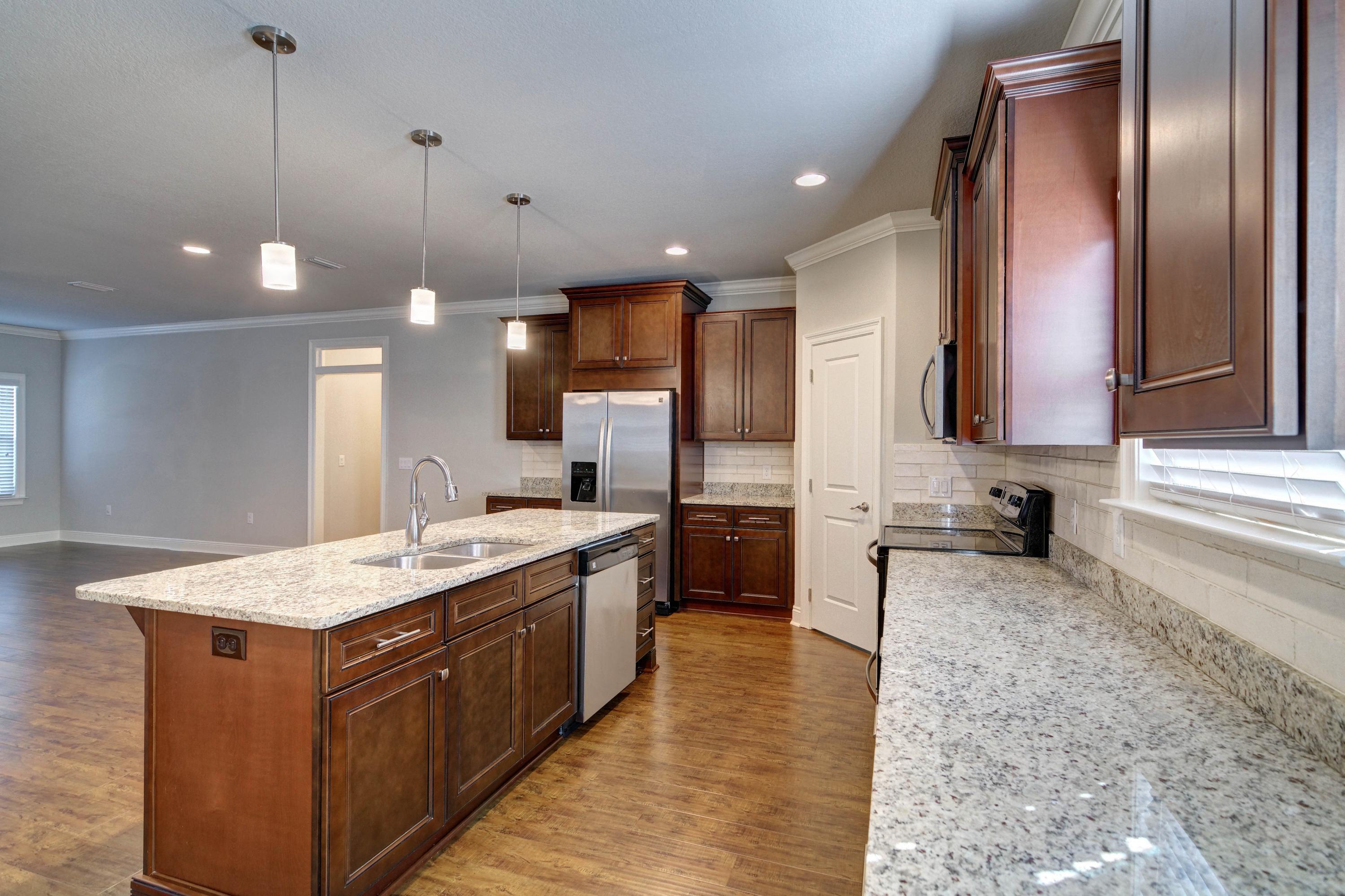 WEST NAVARRE - Residential