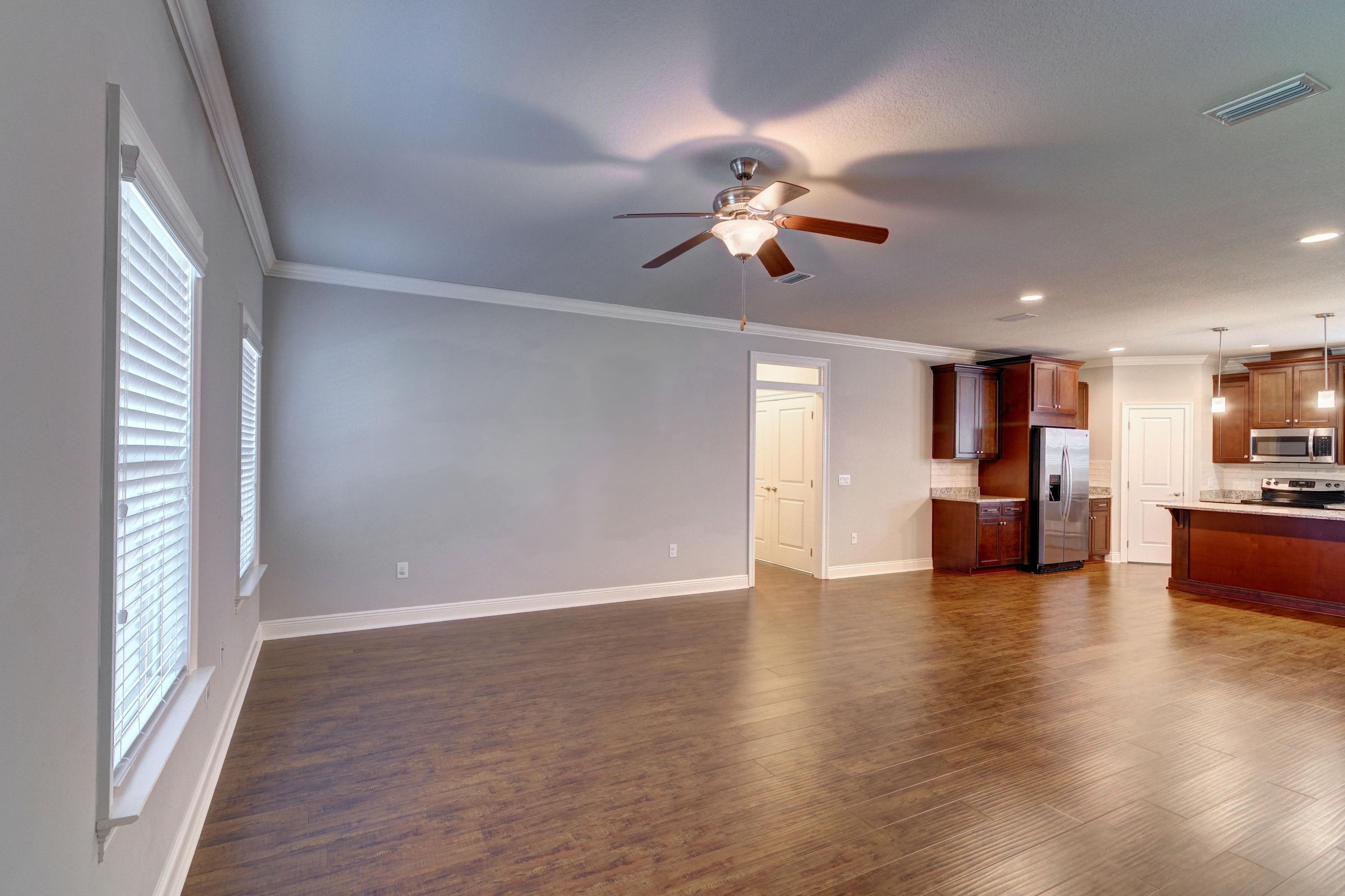 WEST NAVARRE - Residential