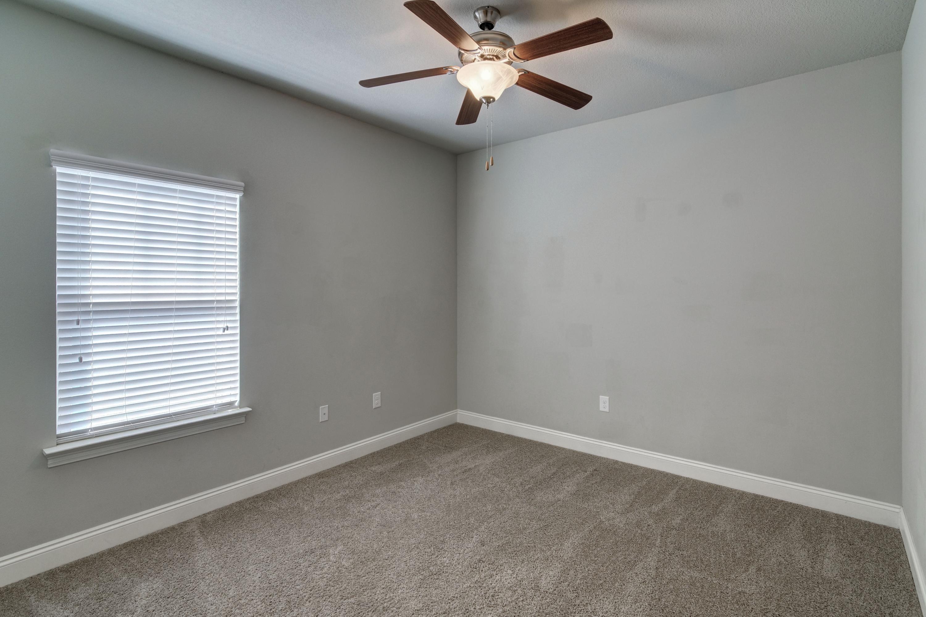 WEST NAVARRE - Residential