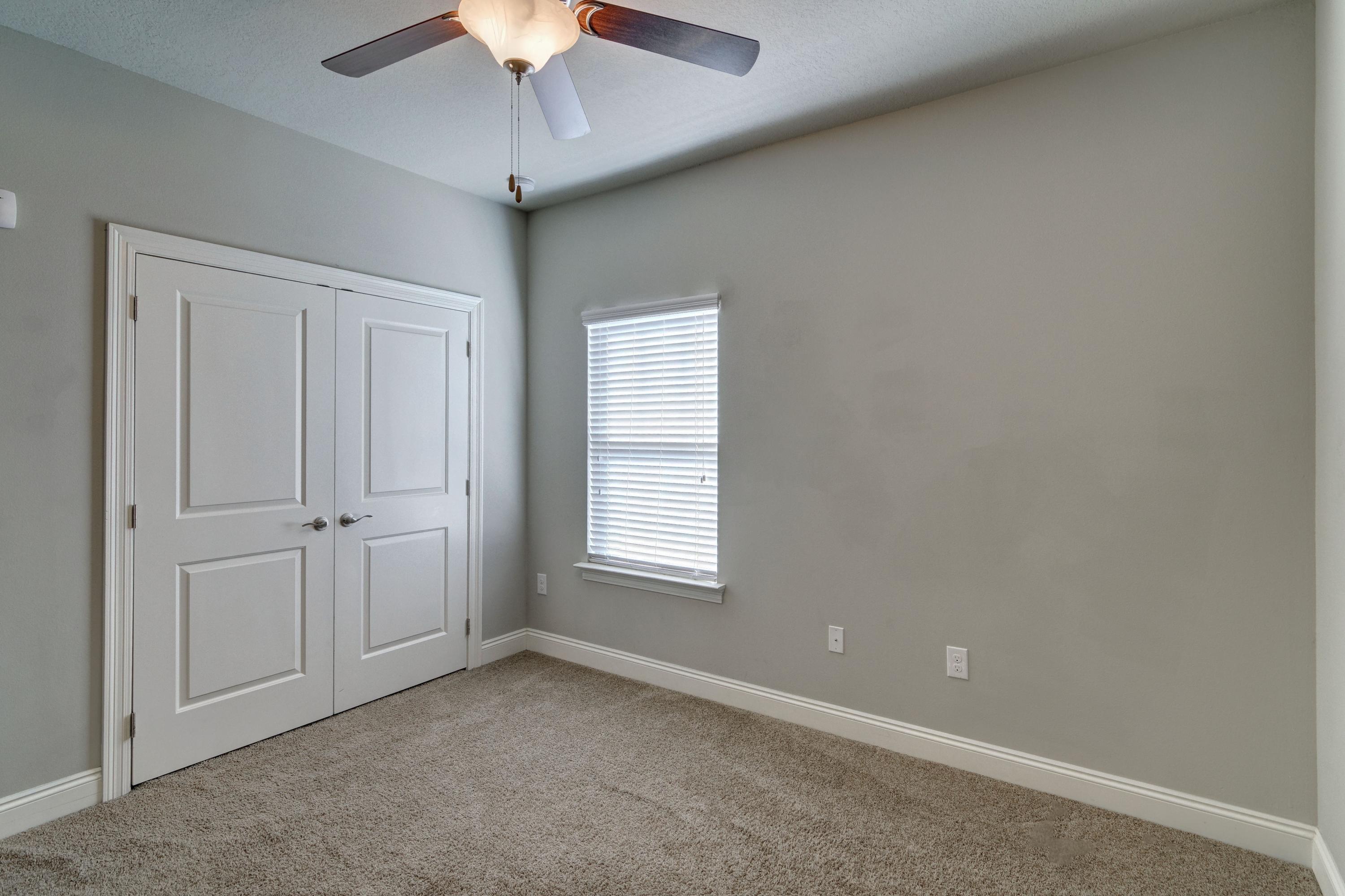 WEST NAVARRE - Residential