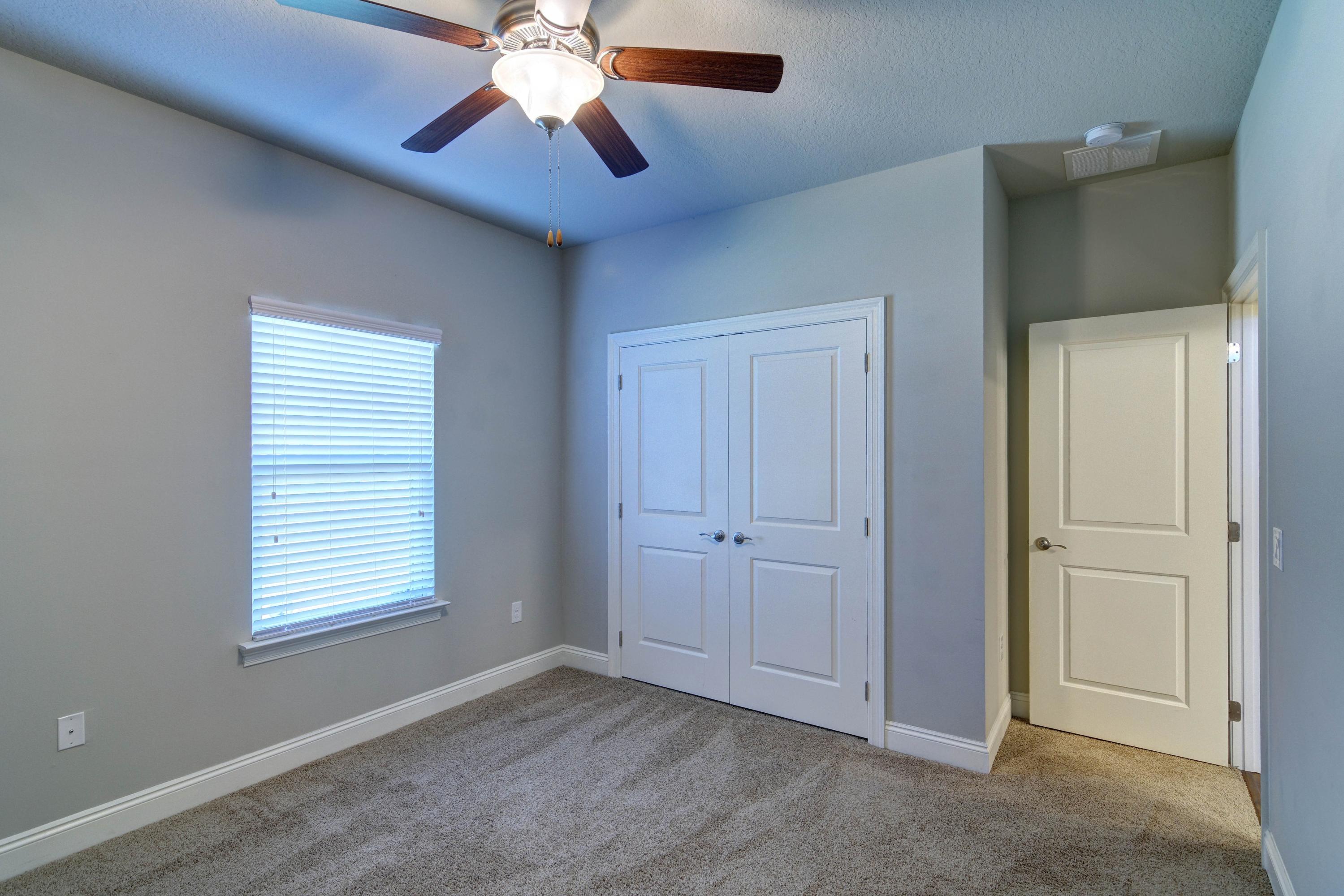 WEST NAVARRE - Residential
