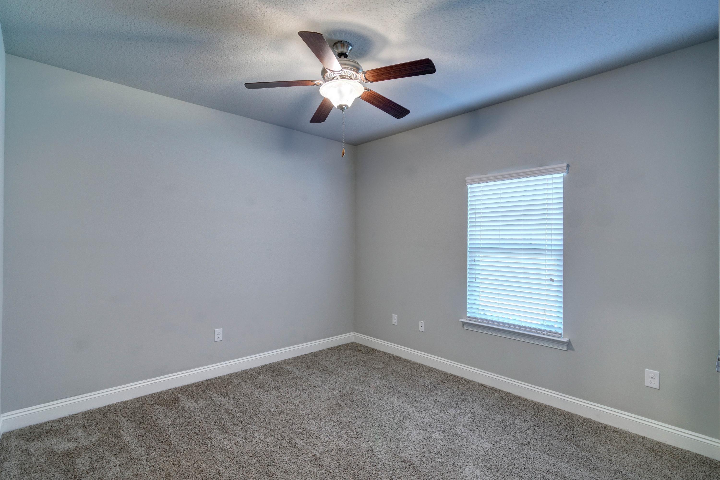 WEST NAVARRE - Residential