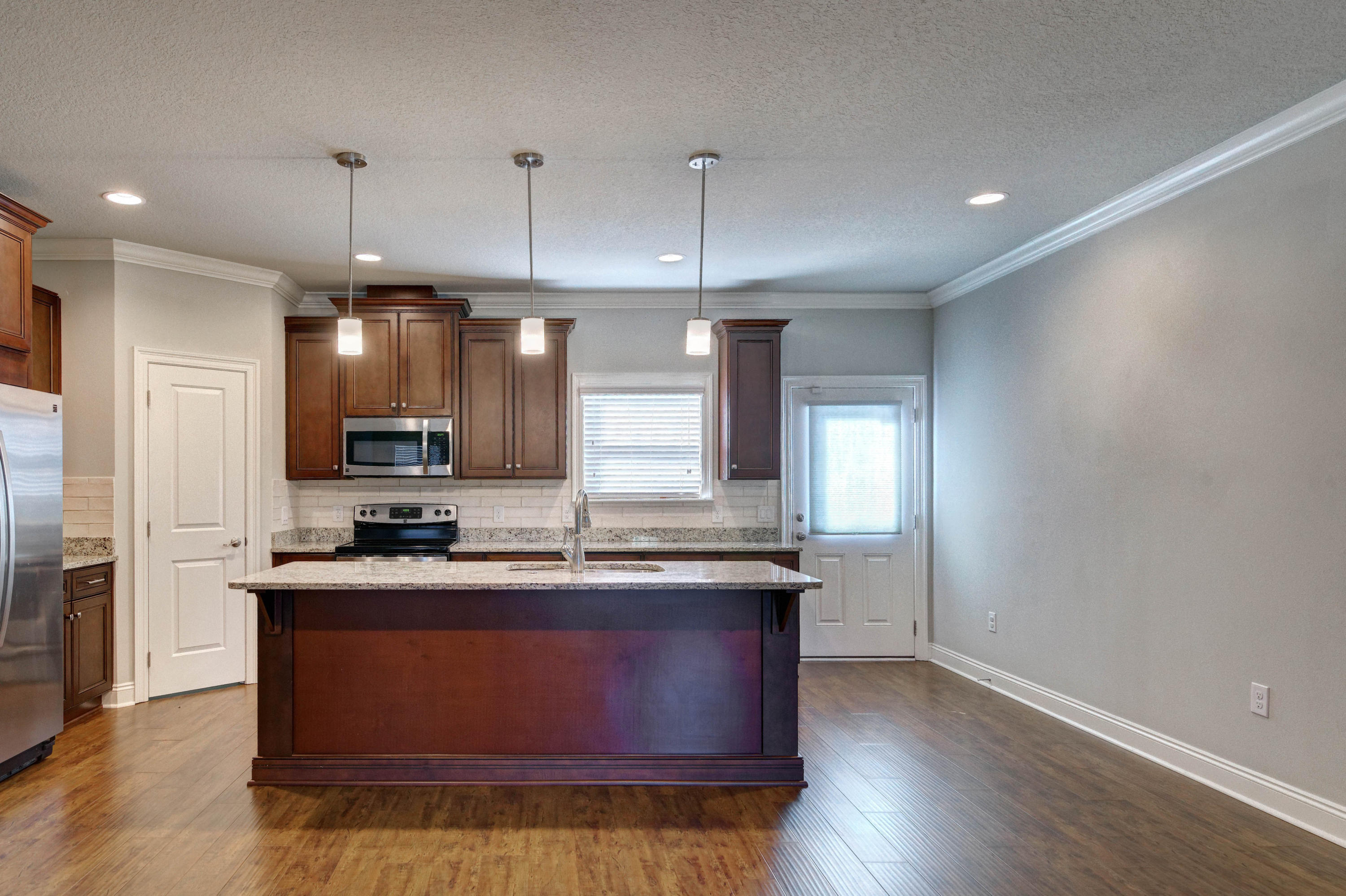 WEST NAVARRE - Residential