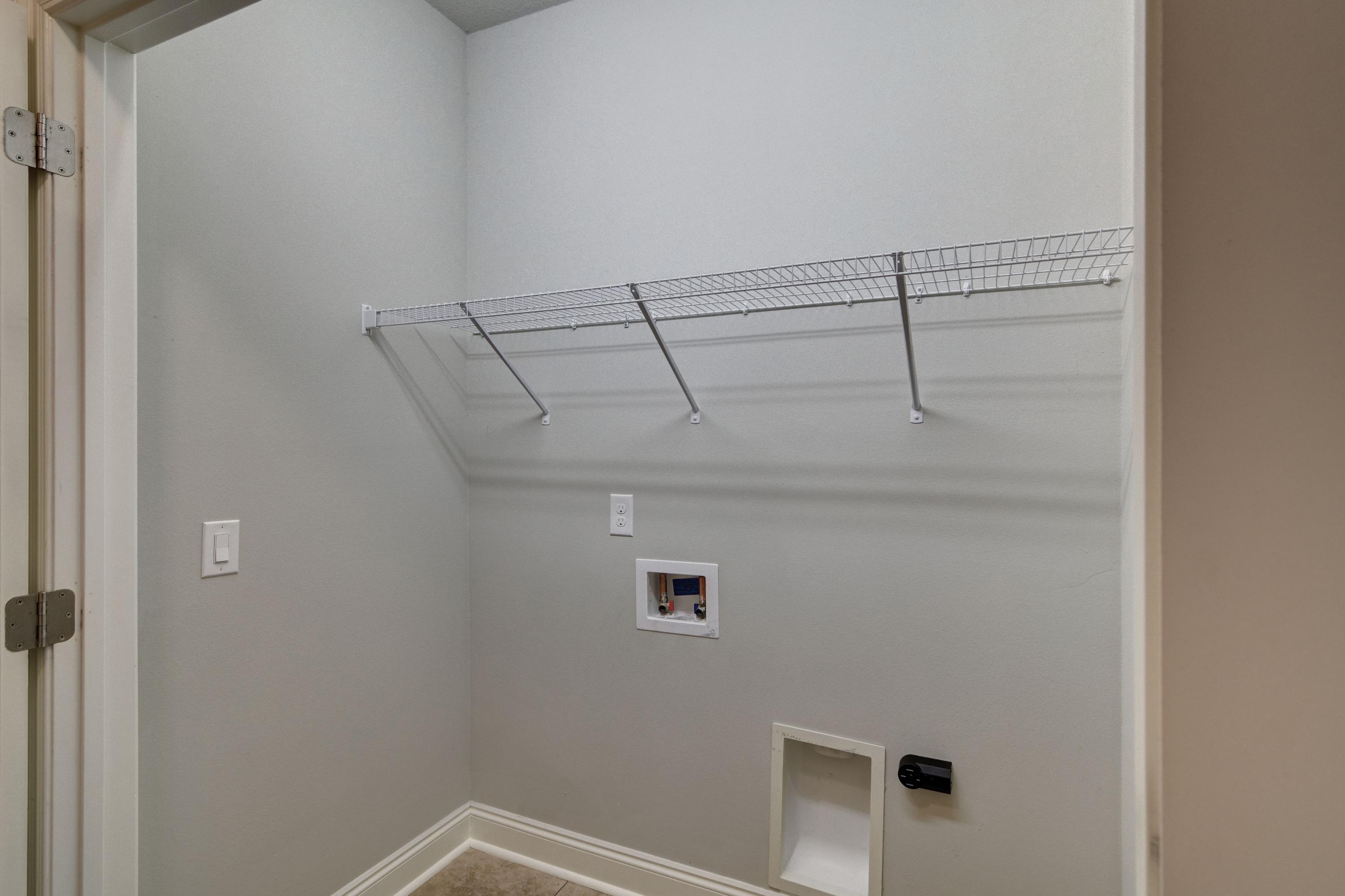 WEST NAVARRE - Residential