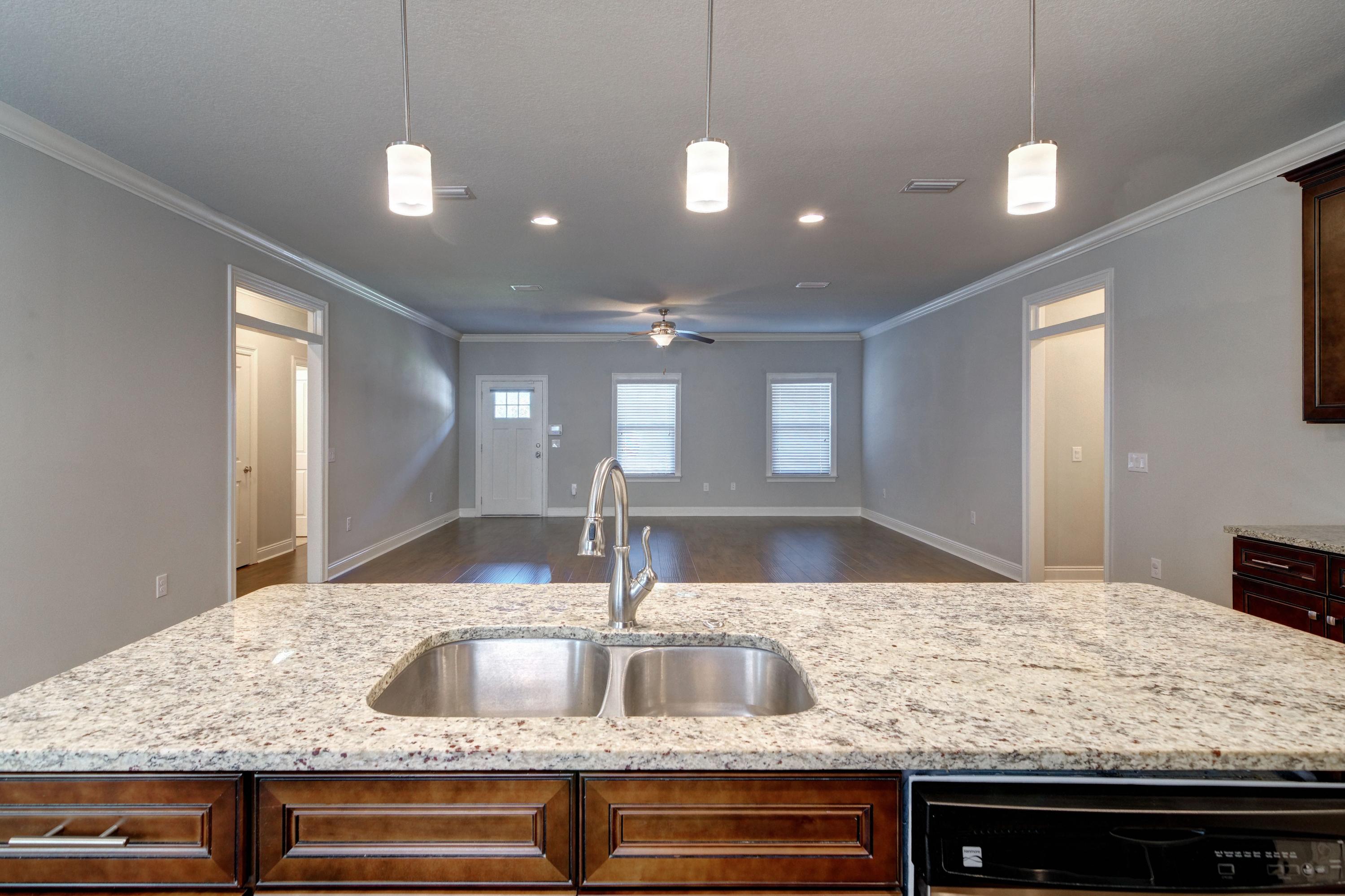 WEST NAVARRE - Residential