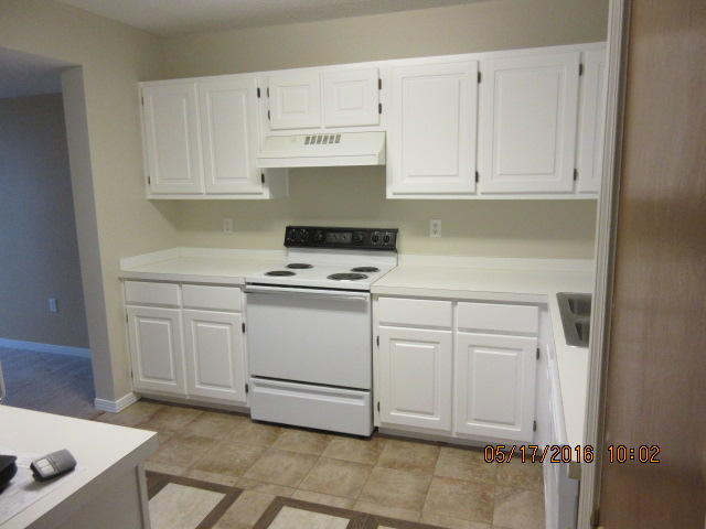 SCHNEIDER DRIVE T/H - Residential Lease