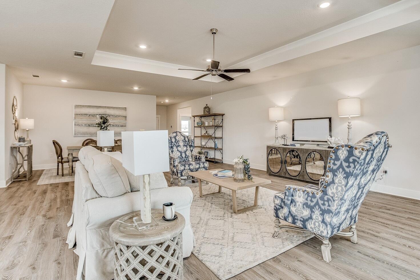 HILLWOOD ESTATES - Residential