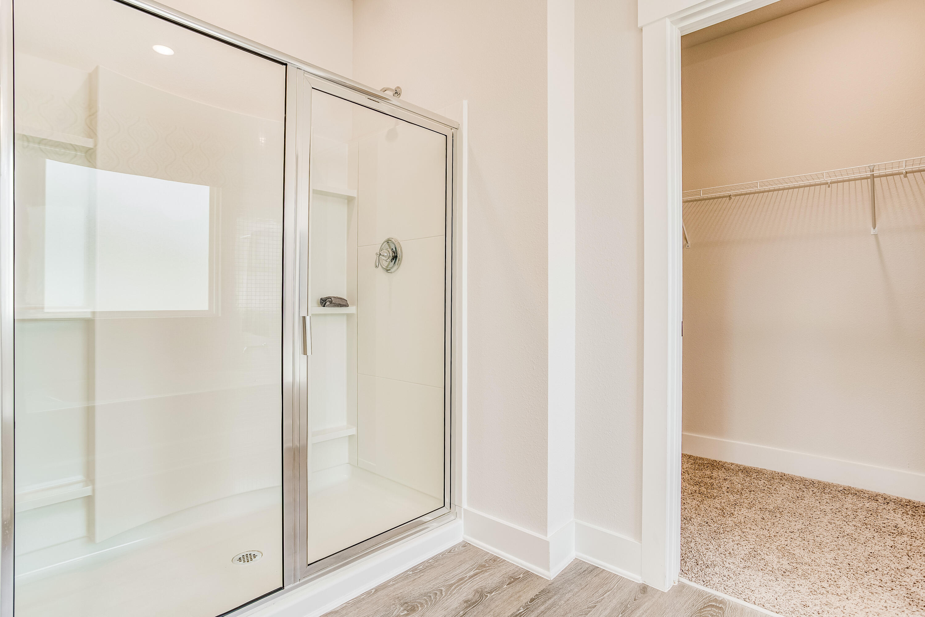 HILLWOOD ESTATES - Residential