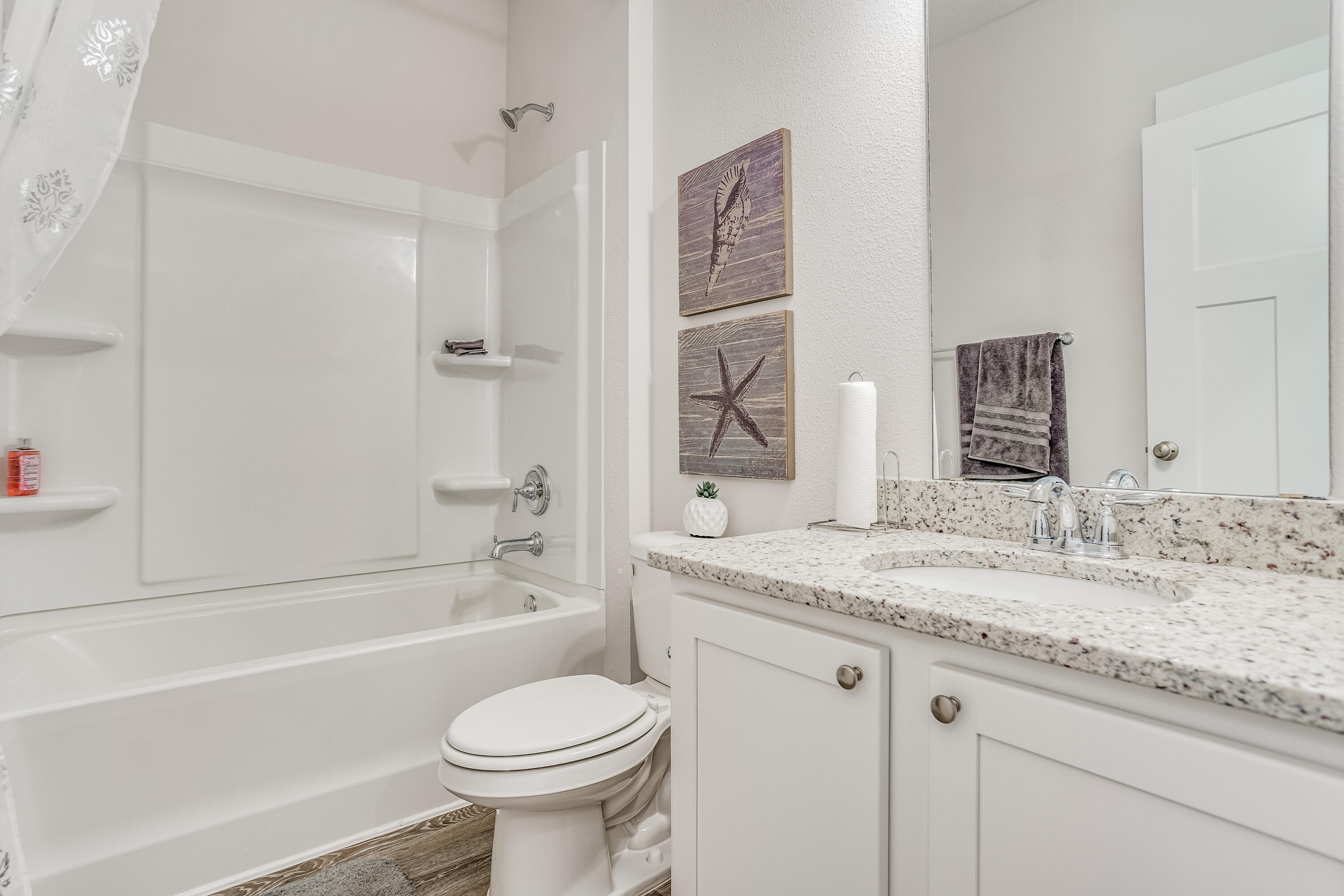 HILLWOOD ESTATES - Residential