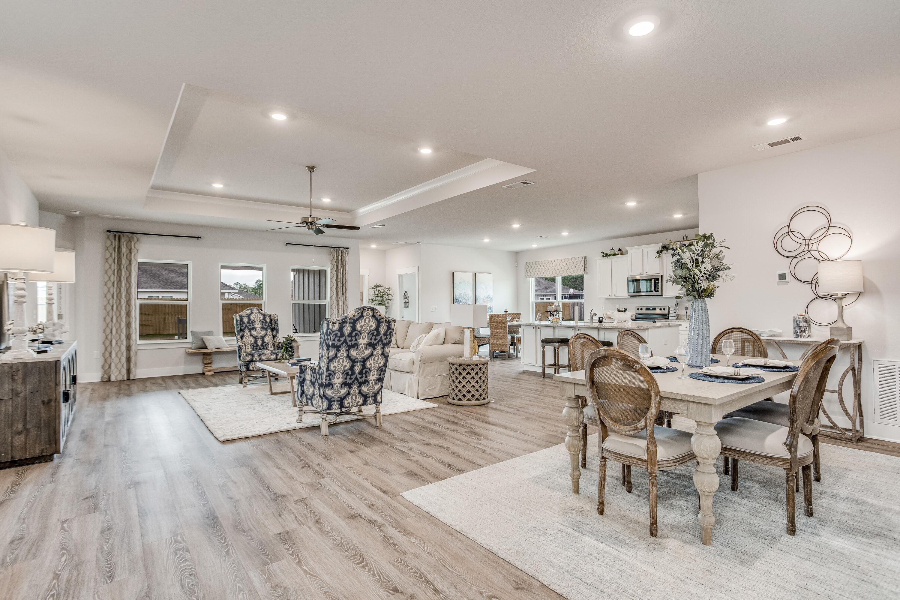 HILLWOOD ESTATES - Residential