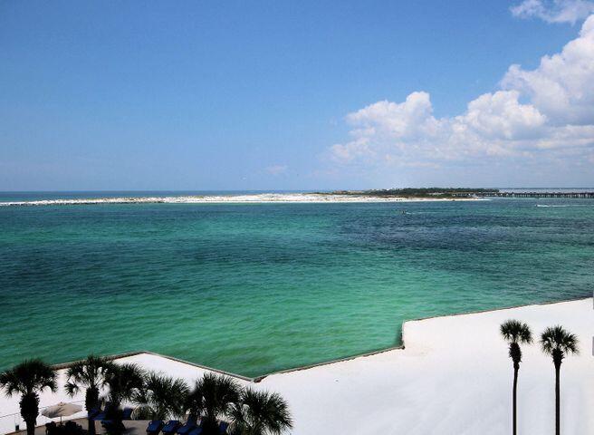 HOLIDAY ISLE - Land
