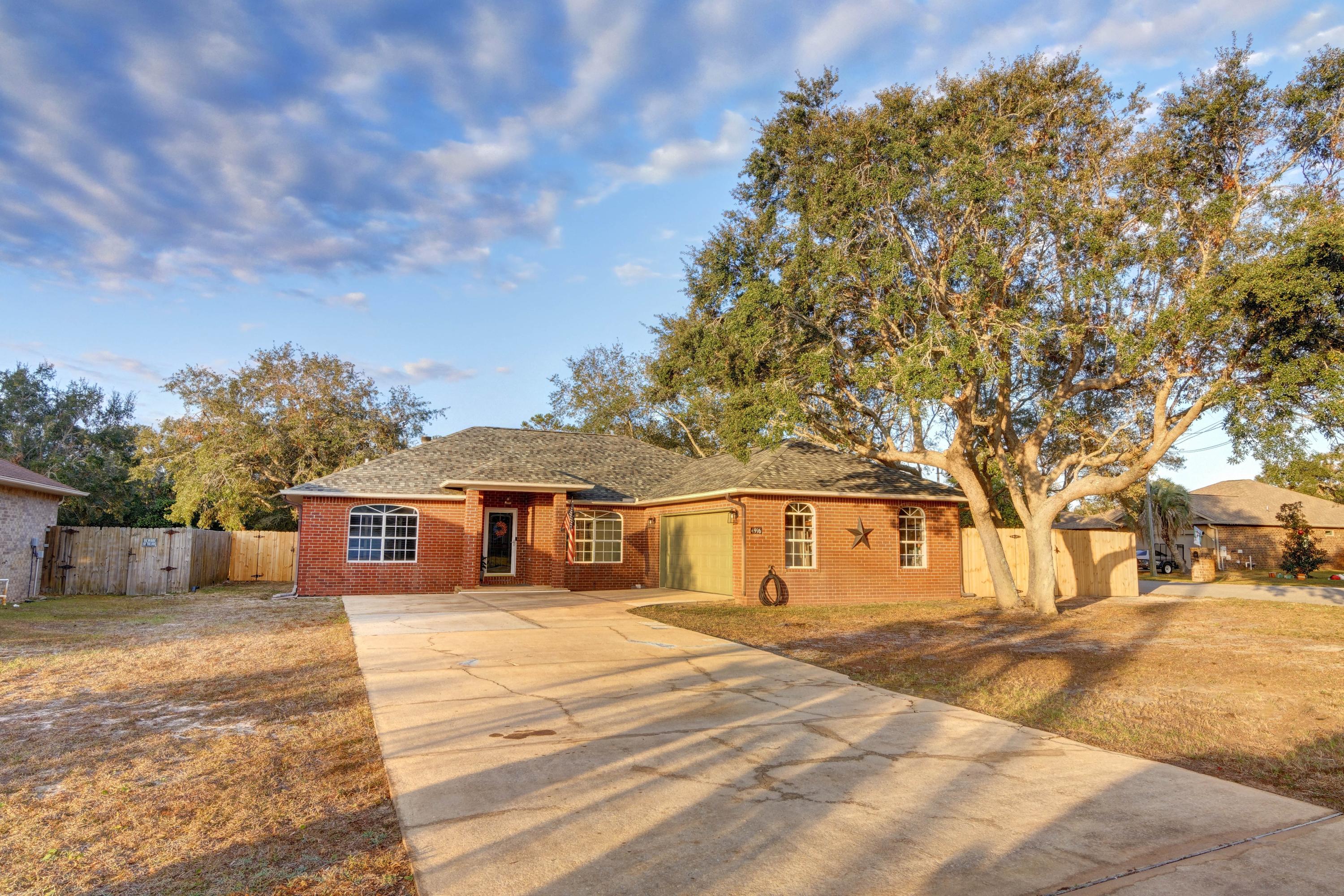 HICKORY SHORES - Residential