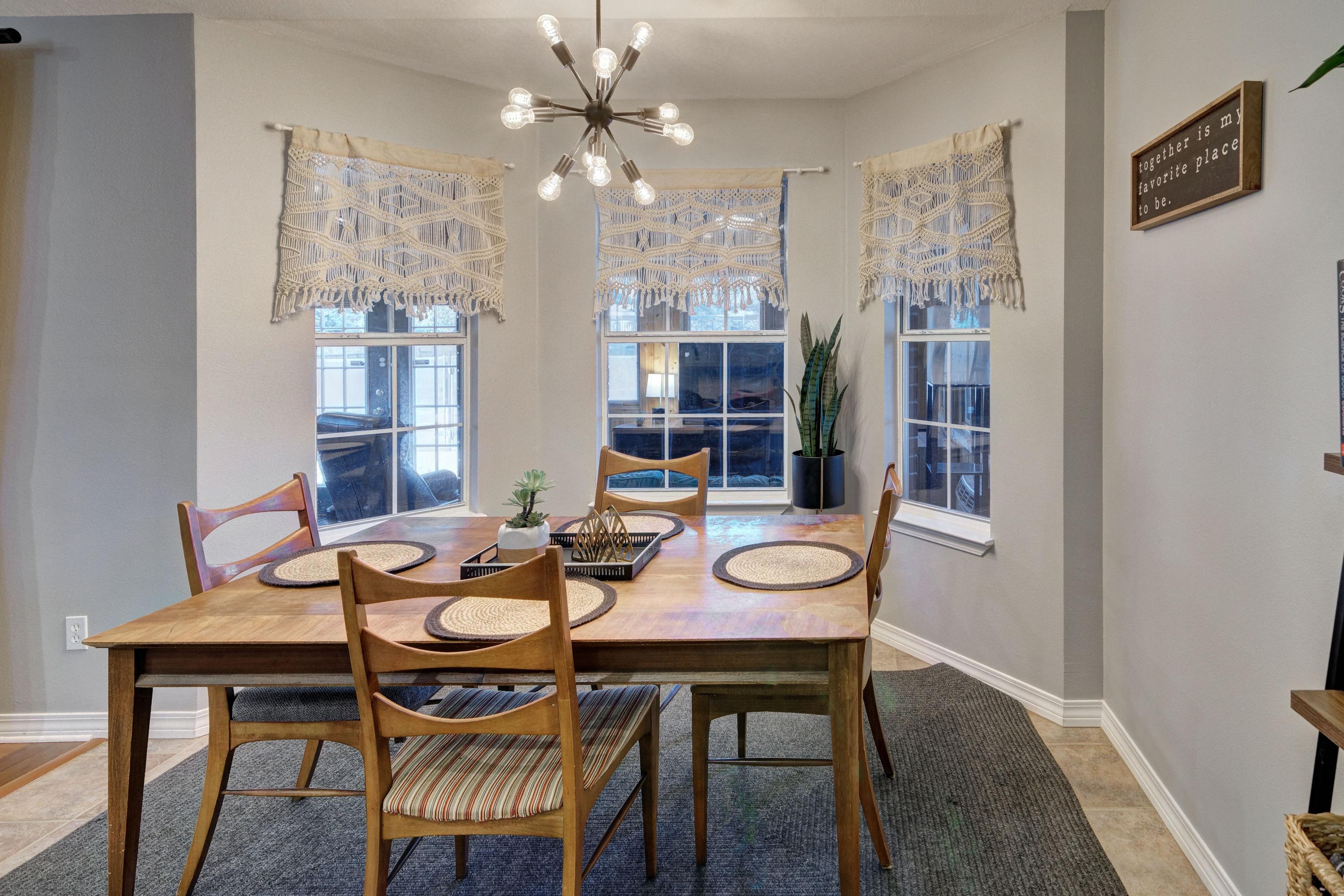 HICKORY SHORES - Residential