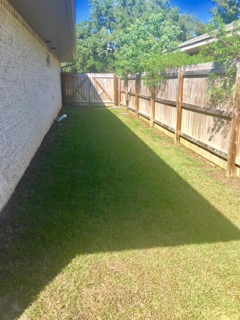 RACETRACK ROAD - Residential Lease