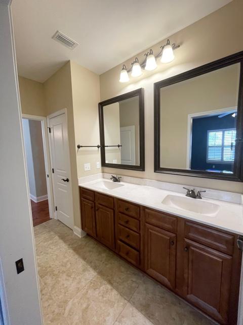 RACETRACK ROAD - Residential Lease
