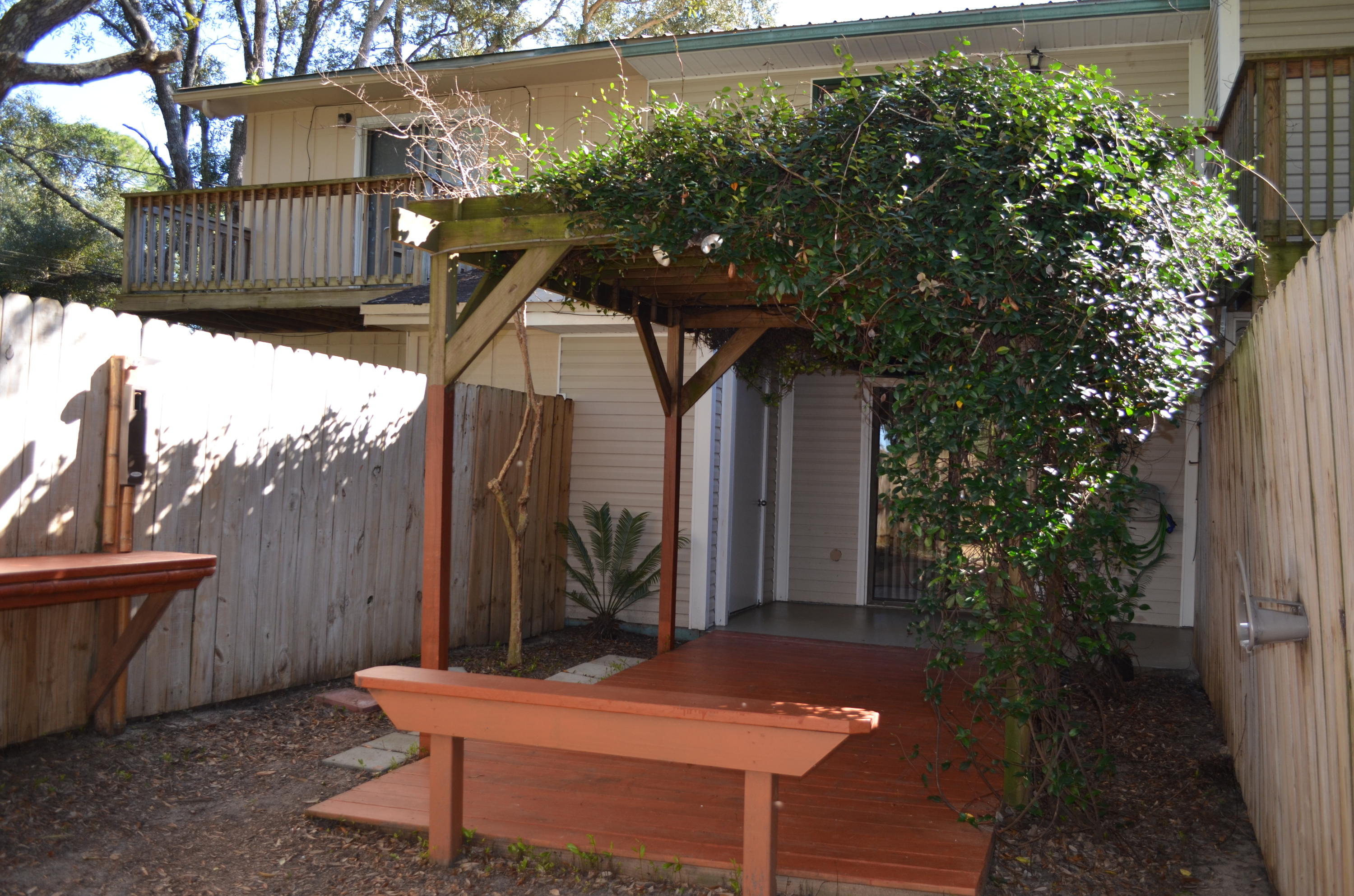 SCOTTWOOD - Residential Lease