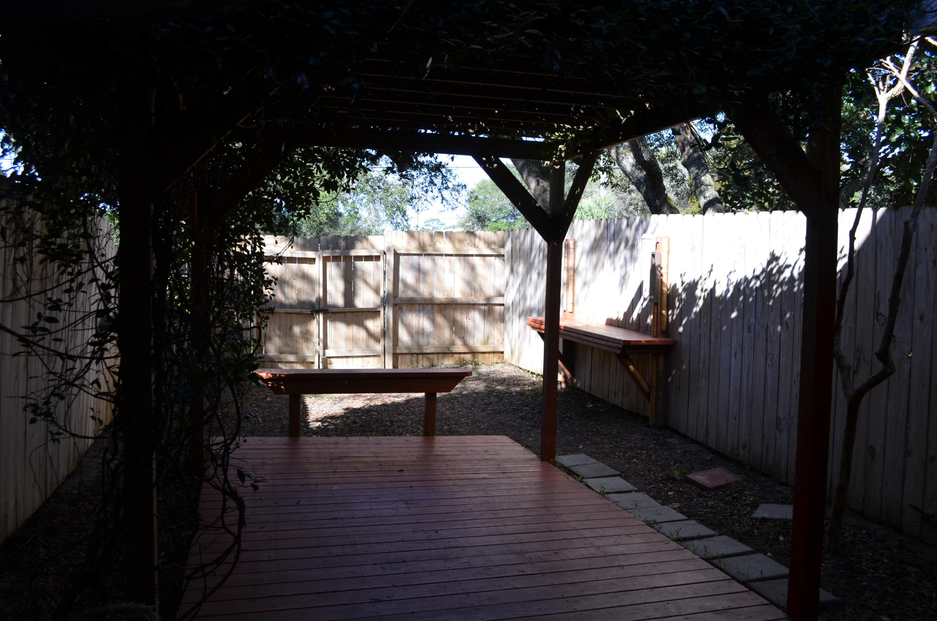 SCOTTWOOD - Residential Lease