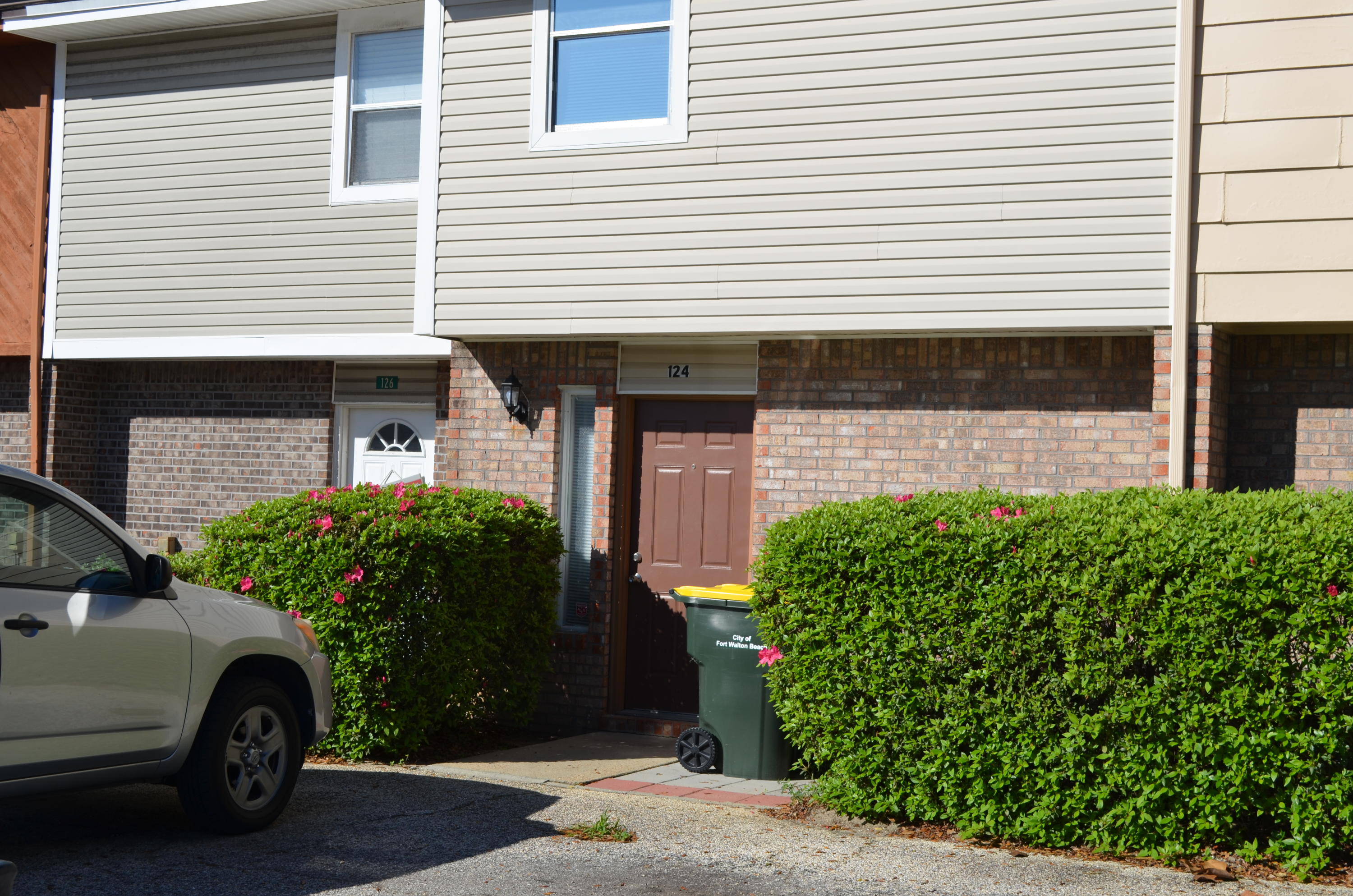 SCOTTWOOD - Residential Lease